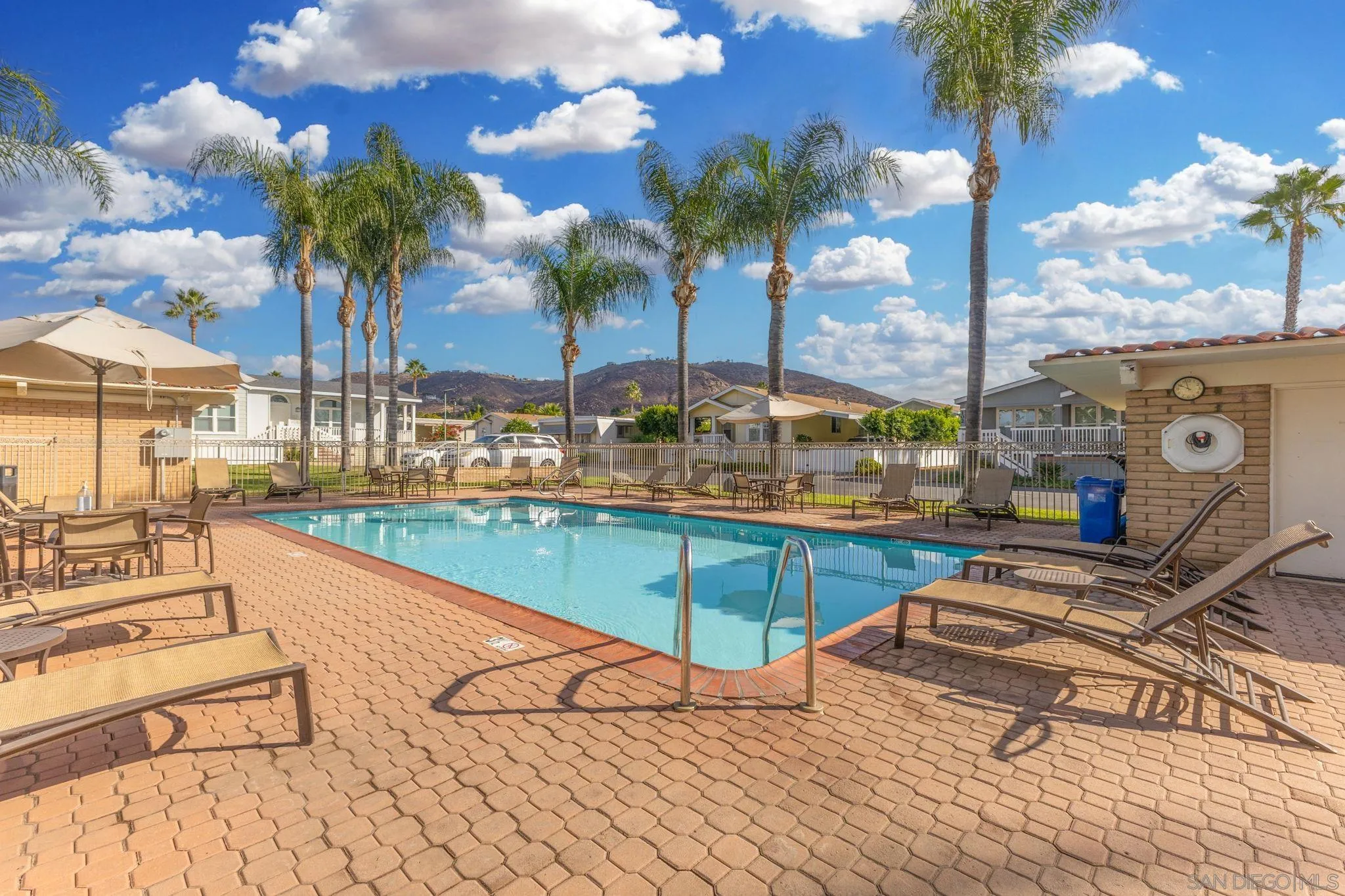 450 E Bradley Ave Unit 18