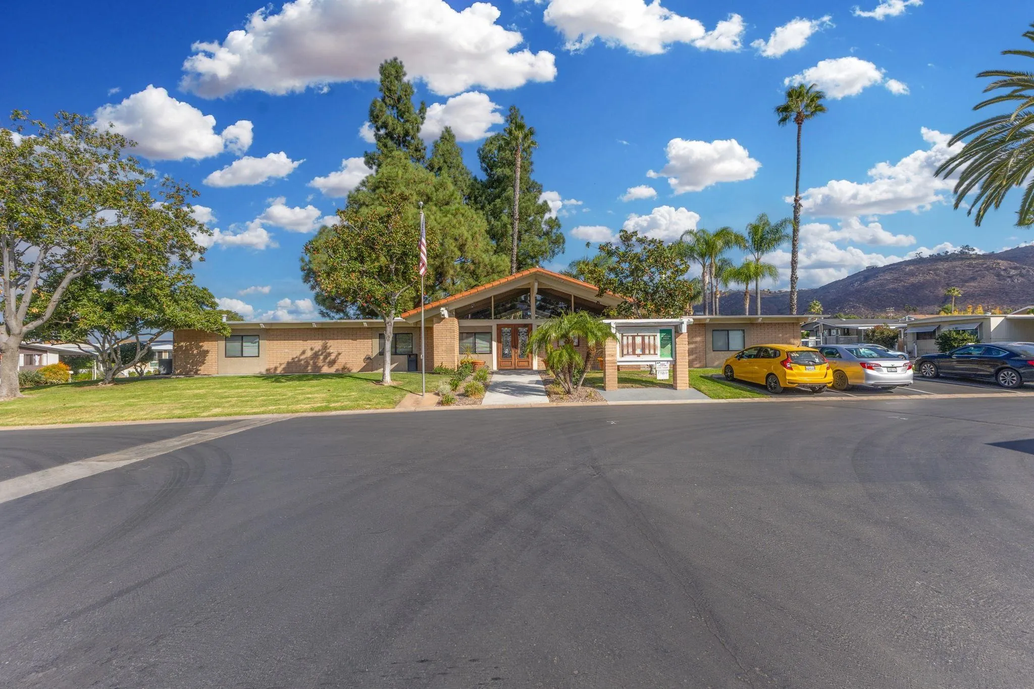 450 E Bradley Ave Unit 18