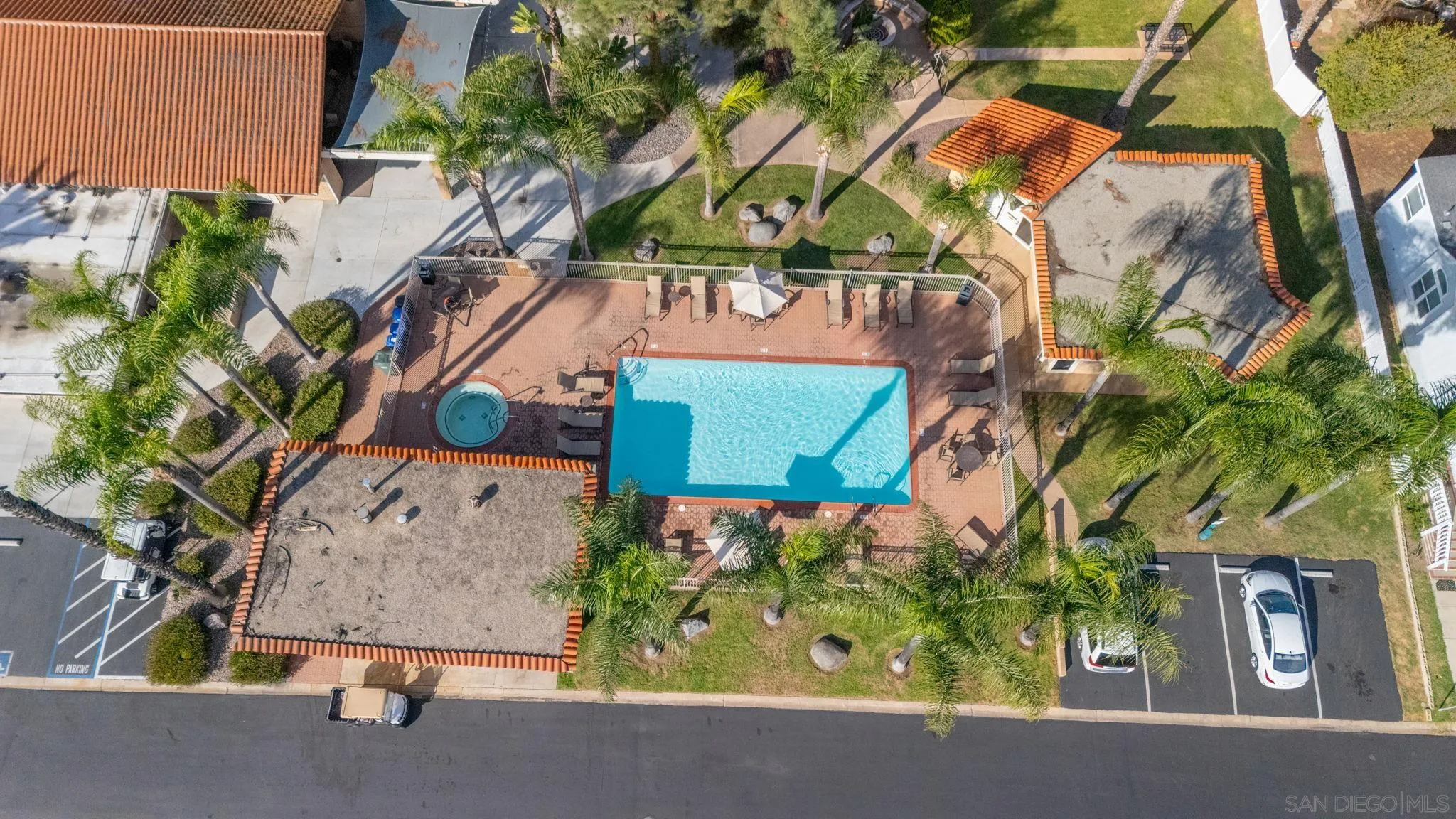 450 E Bradley Ave Unit 18