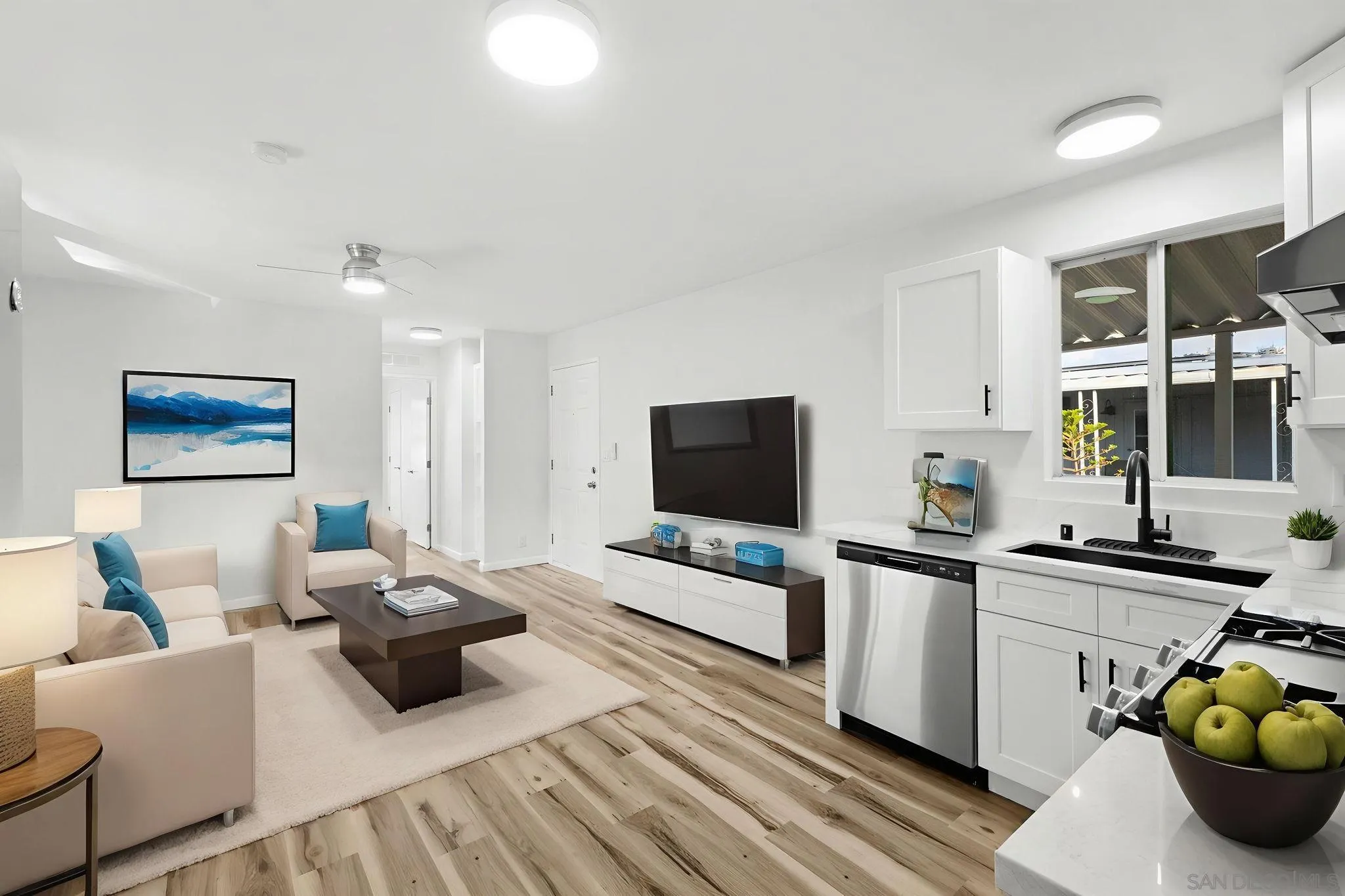 450 E Bradley Ave Unit 18