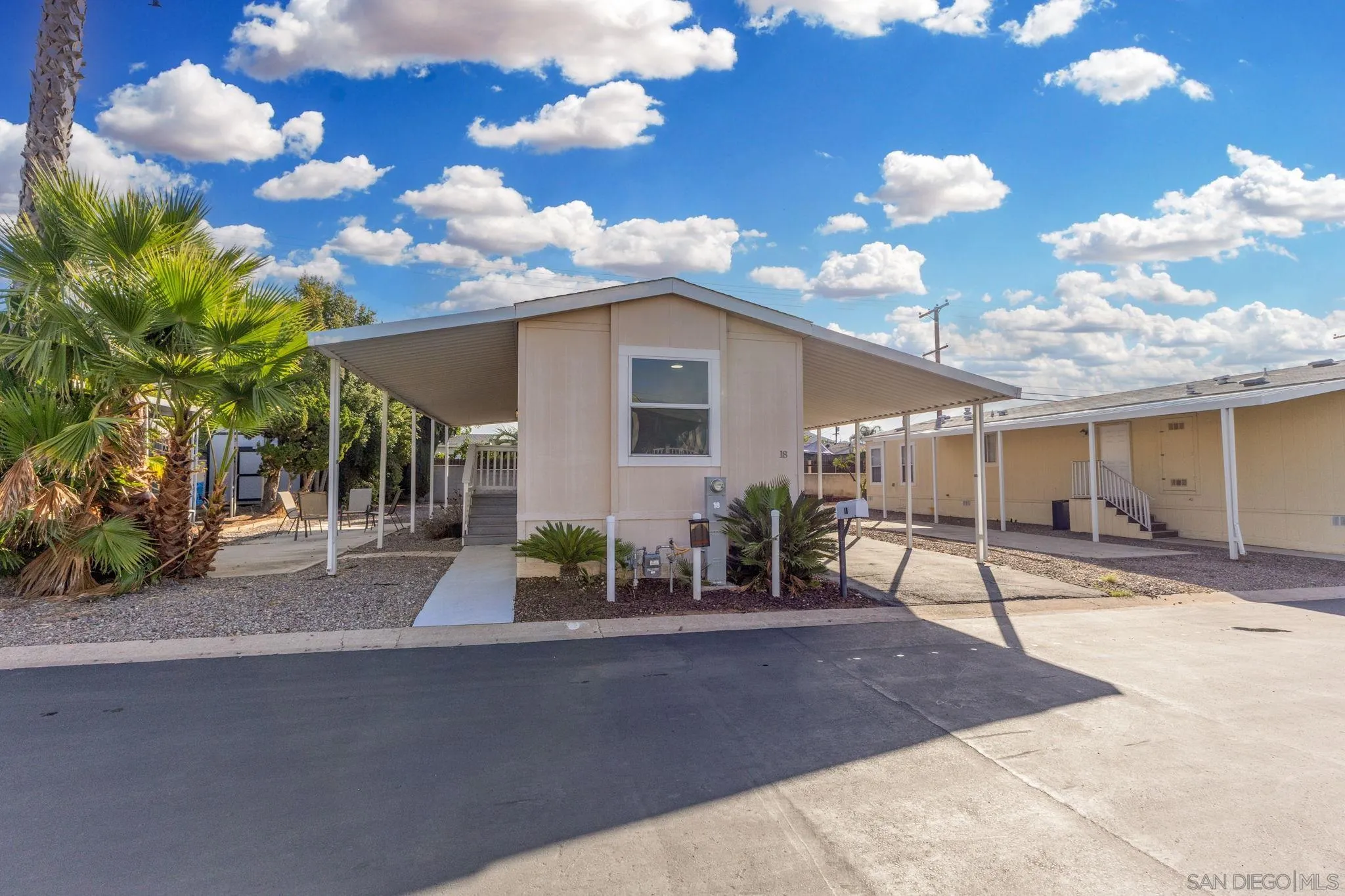 450 E Bradley Ave Unit 18