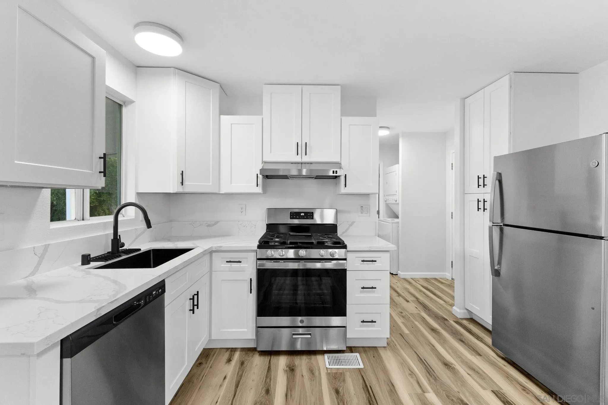 450 E Bradley Ave Unit 18