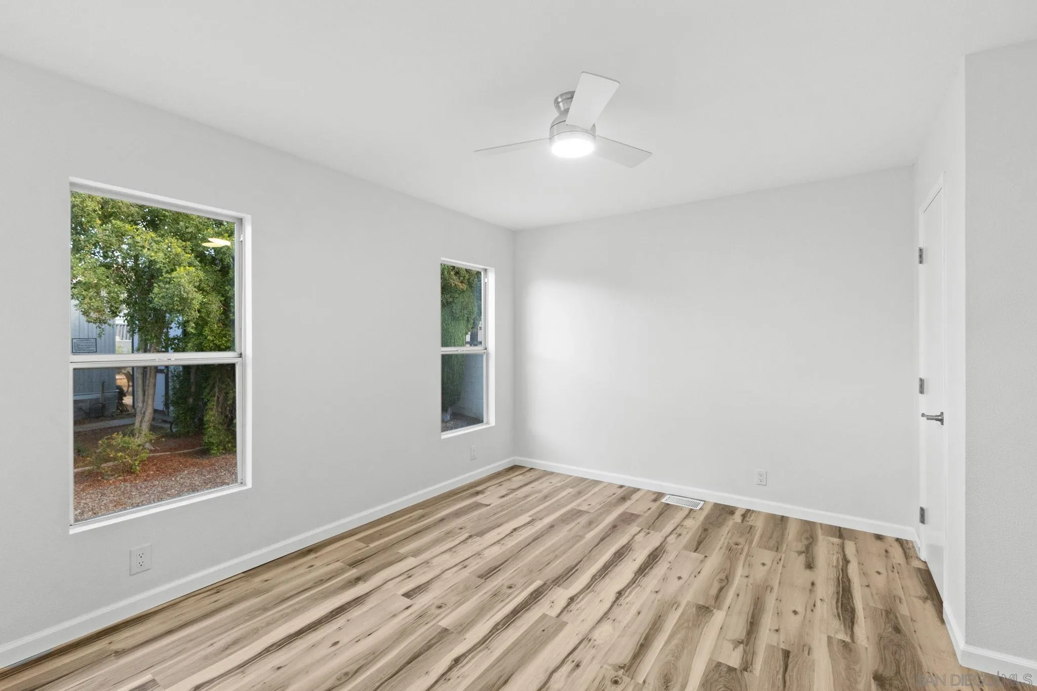 450 E Bradley Ave Unit 18