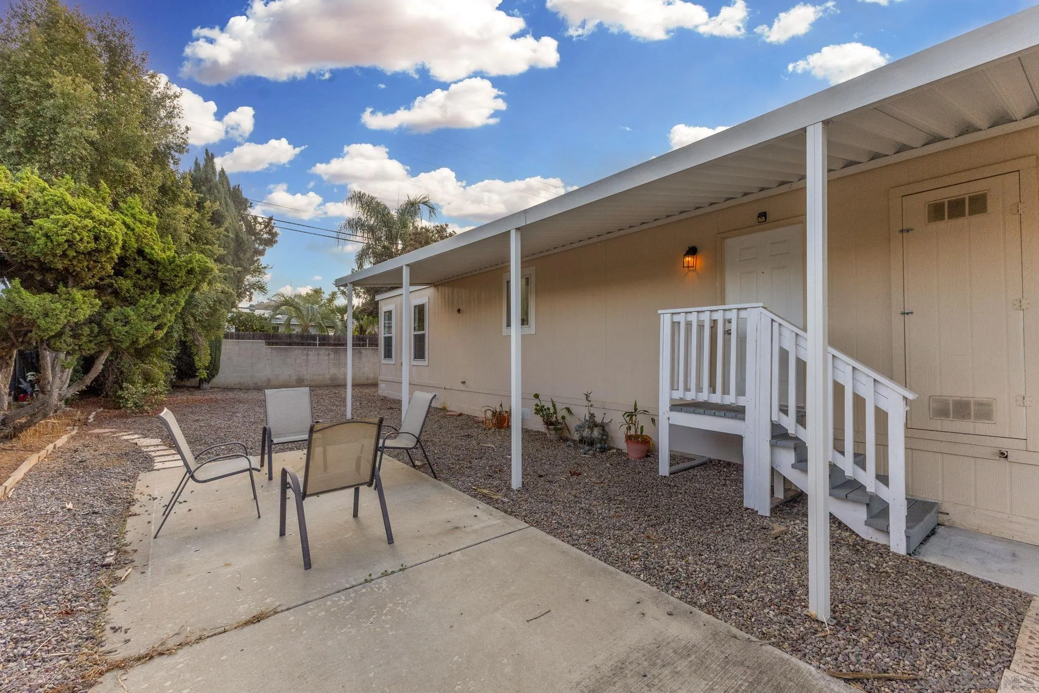 450 E Bradley Ave Unit 18