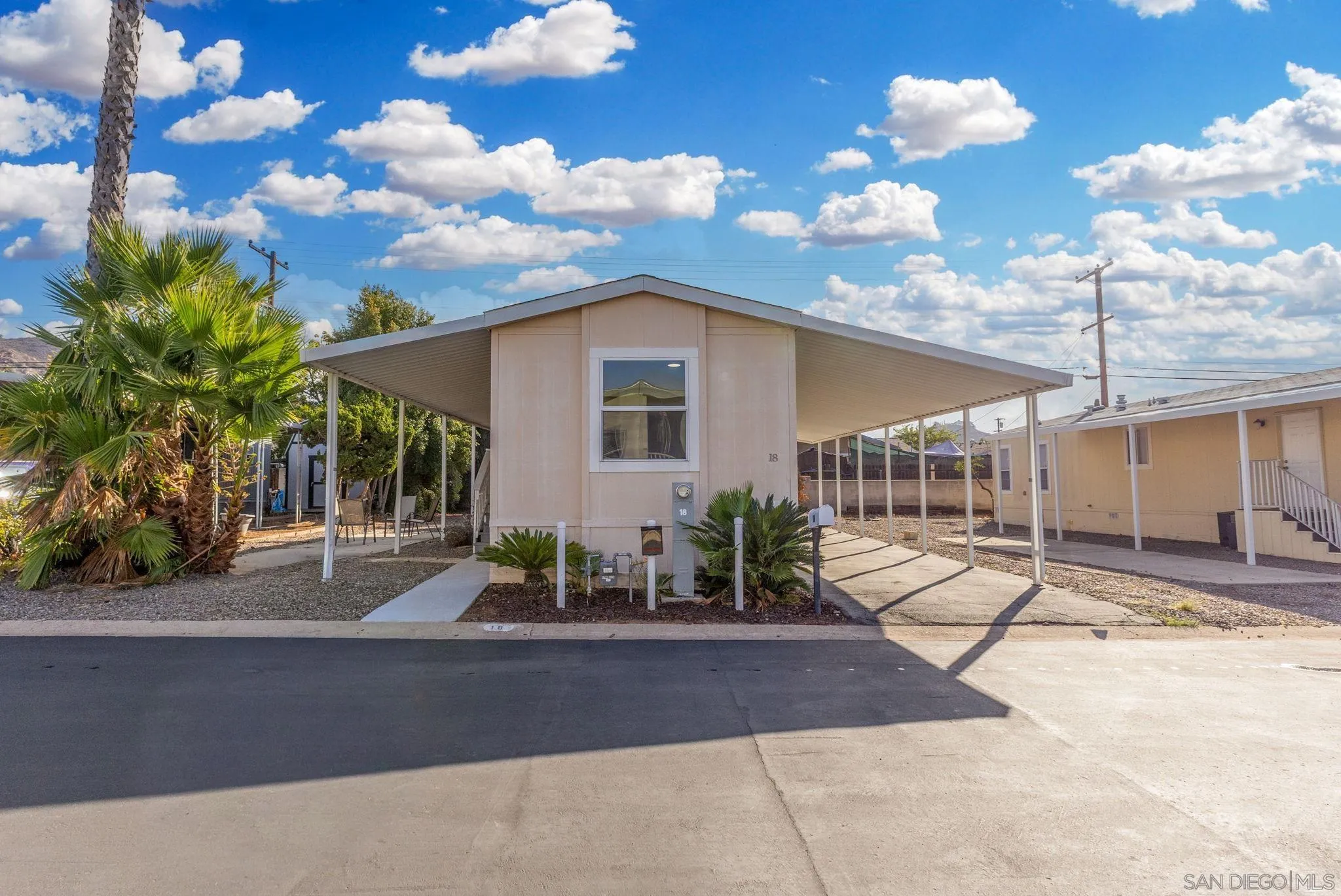 450 E Bradley Ave Unit 18