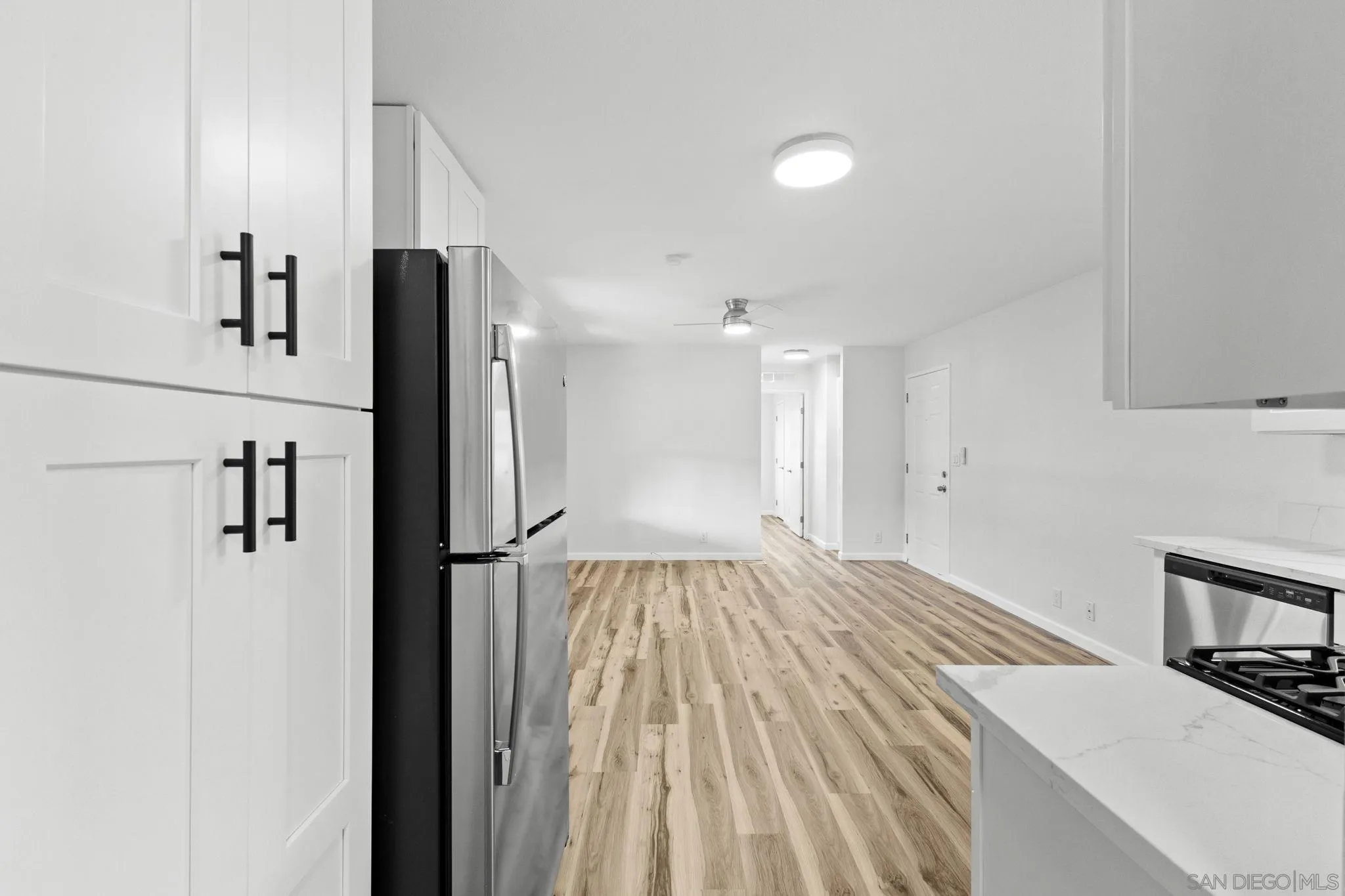 450 E Bradley Ave Unit 18