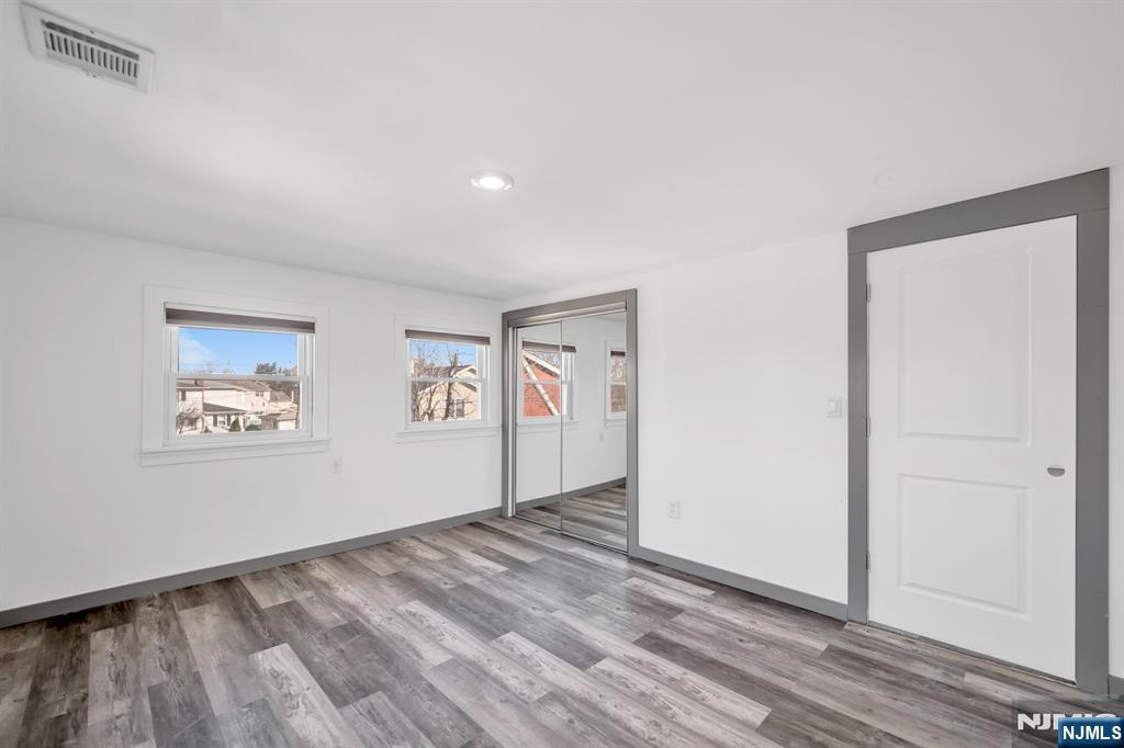 208 Riverside Avenue 2