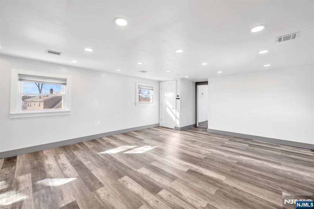 208 Riverside Avenue 2