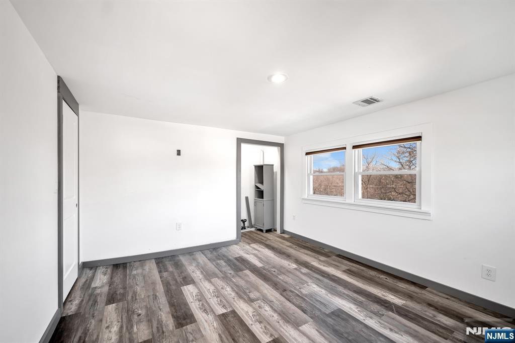 208 Riverside Avenue 2