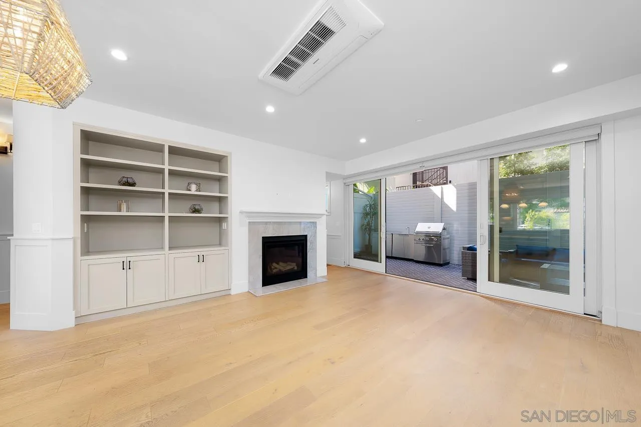 825 9th St.
