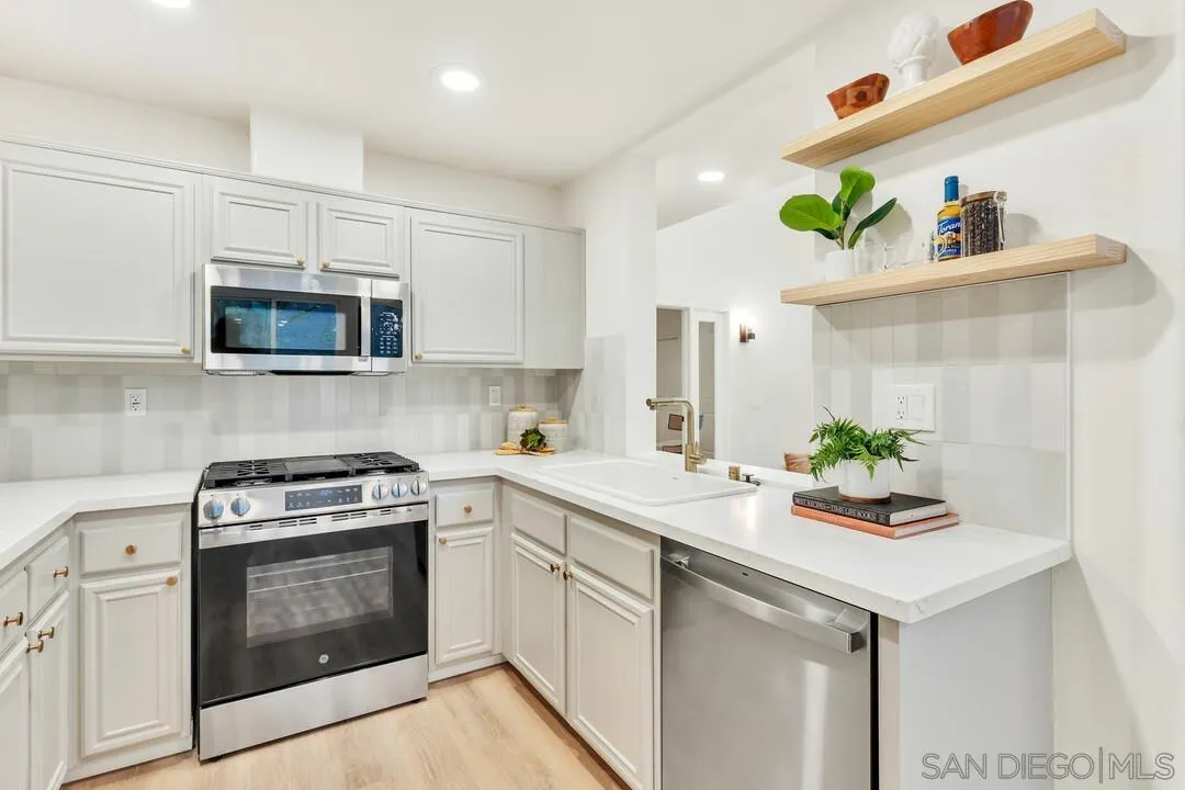 12035 World Trade Dr Unit 3
