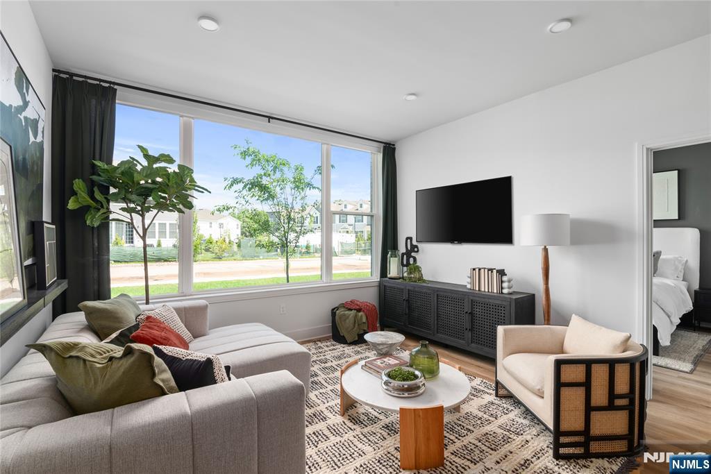 18 Park Avenue 1328