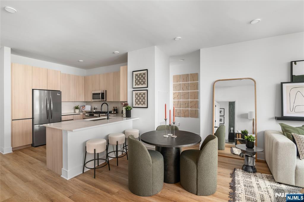 18 Park Avenue 1328