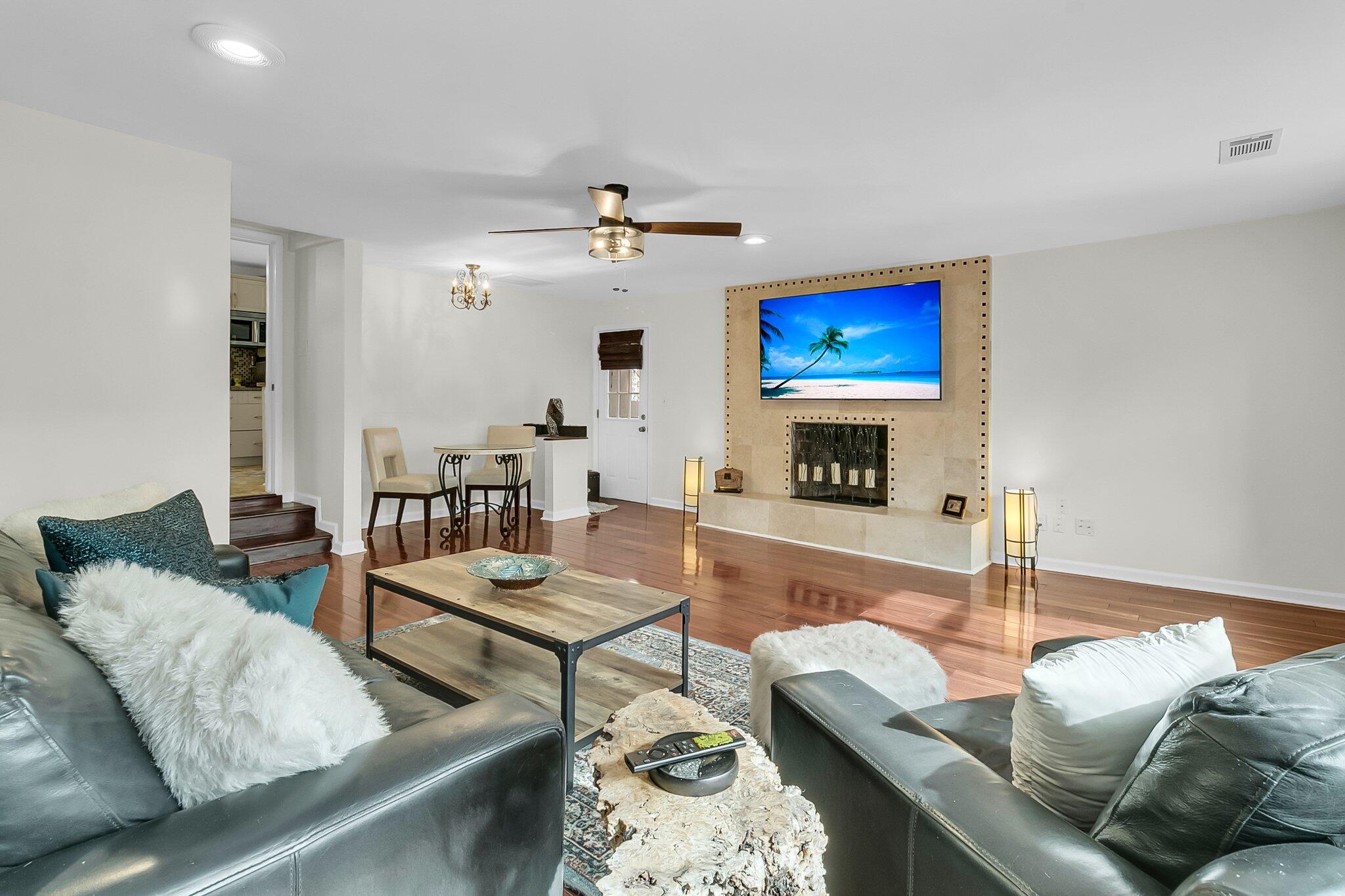 941 Law Lane