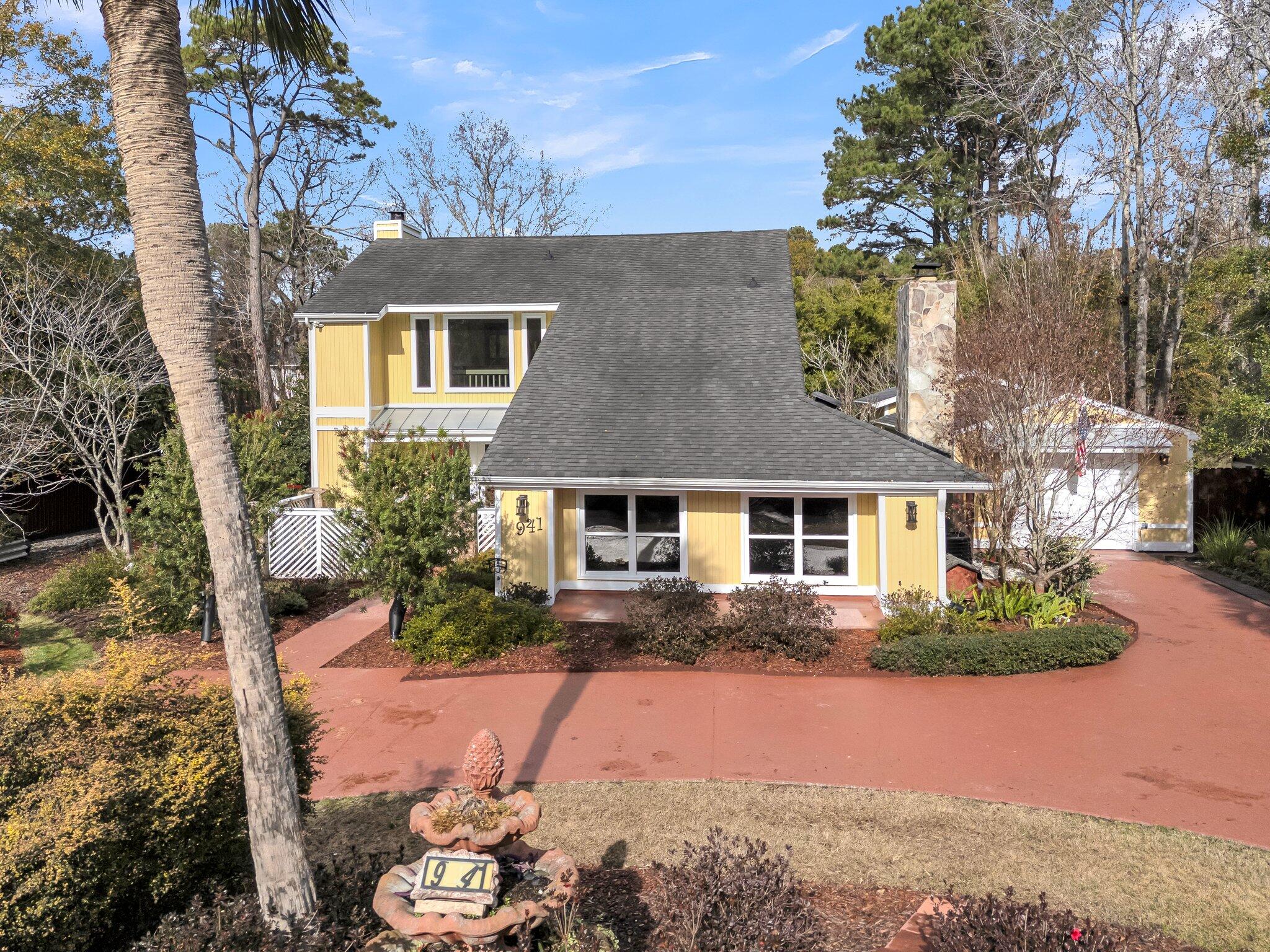 941 Law Lane