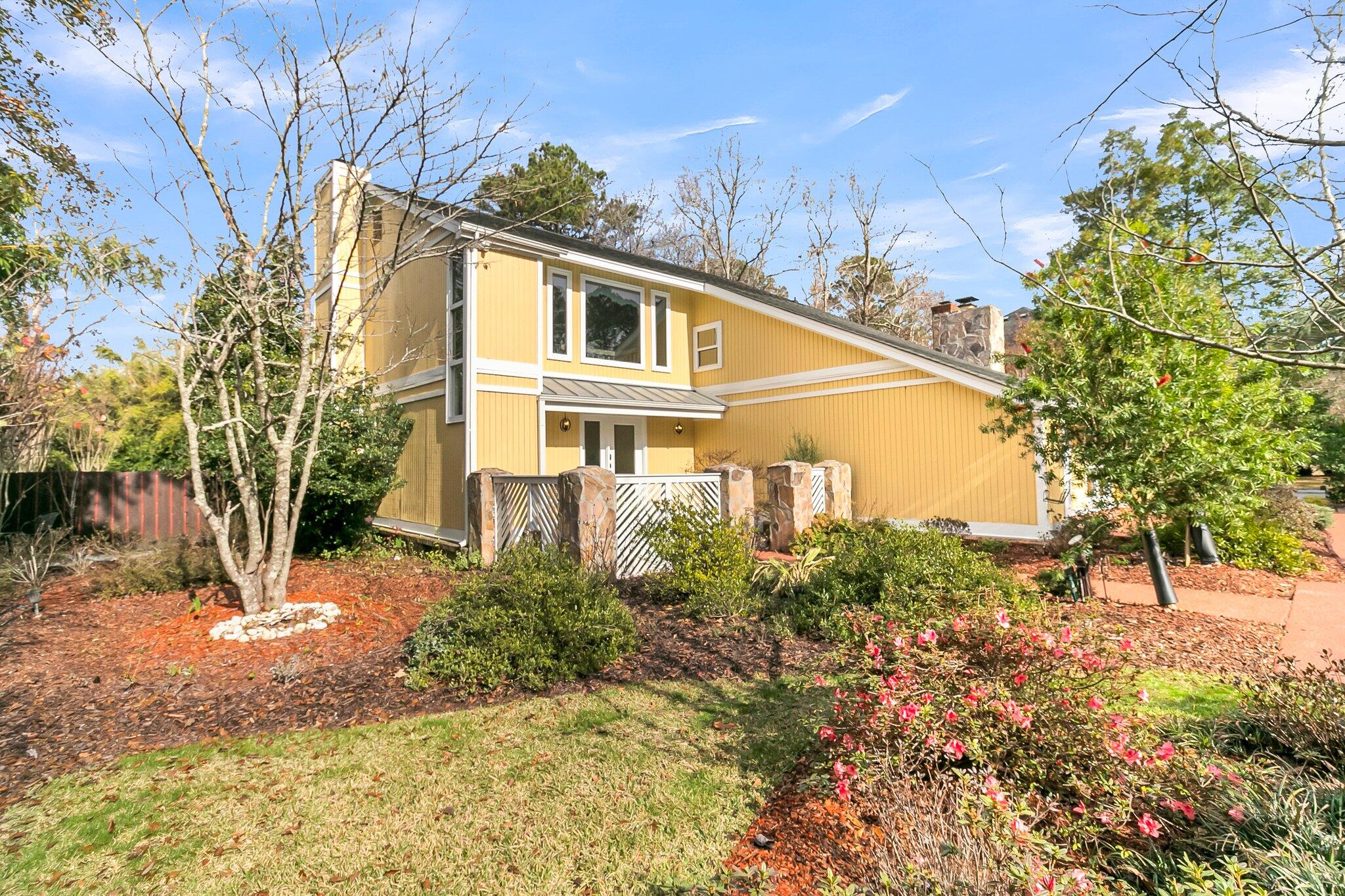 941 Law Lane