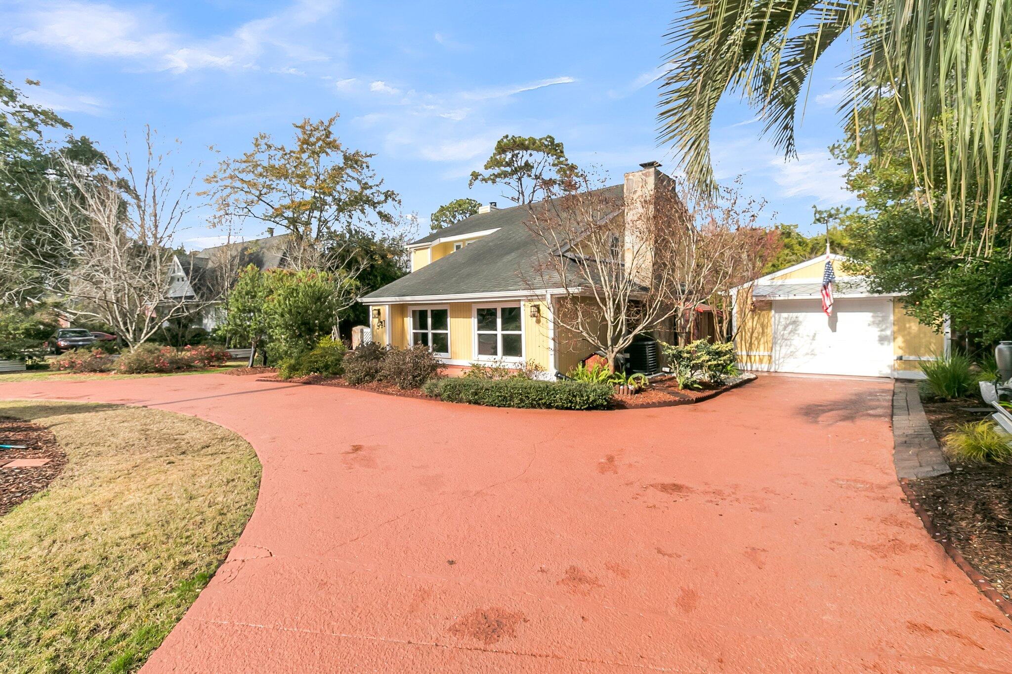 941 Law Lane