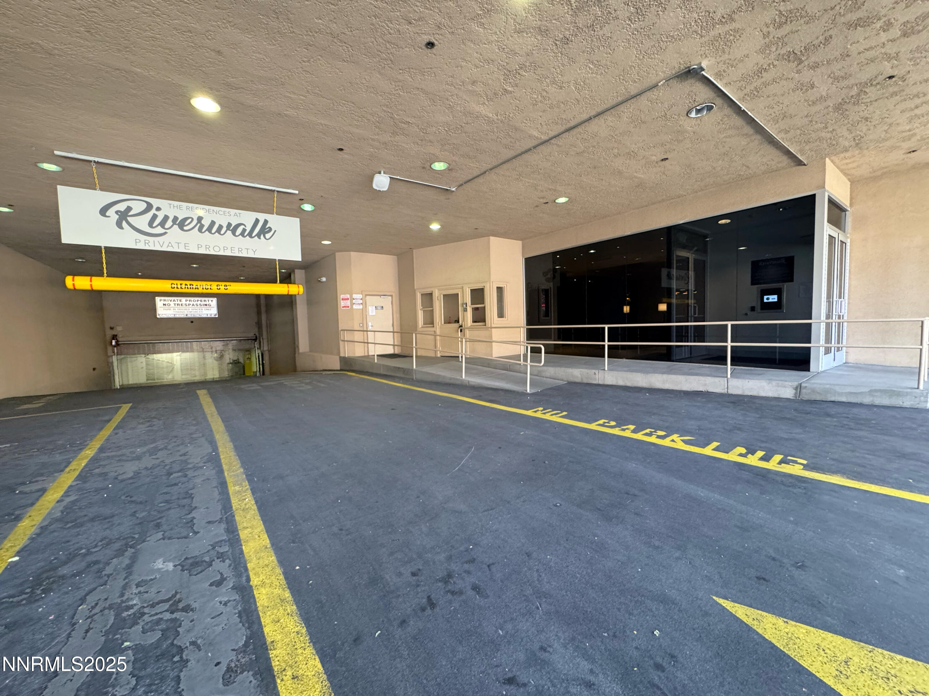 200 W 2nd Street, 1107