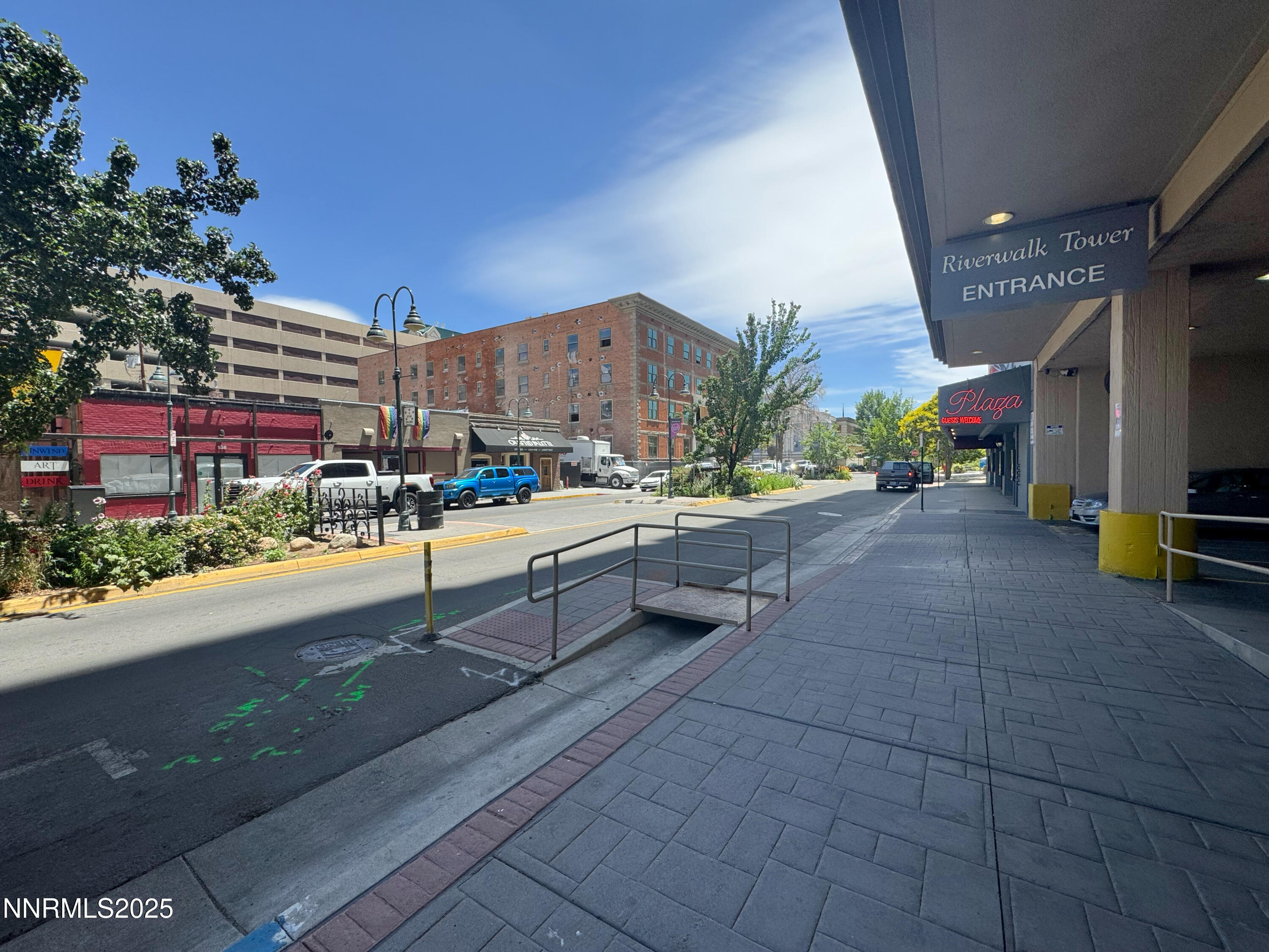 200 W 2nd Street, 1107