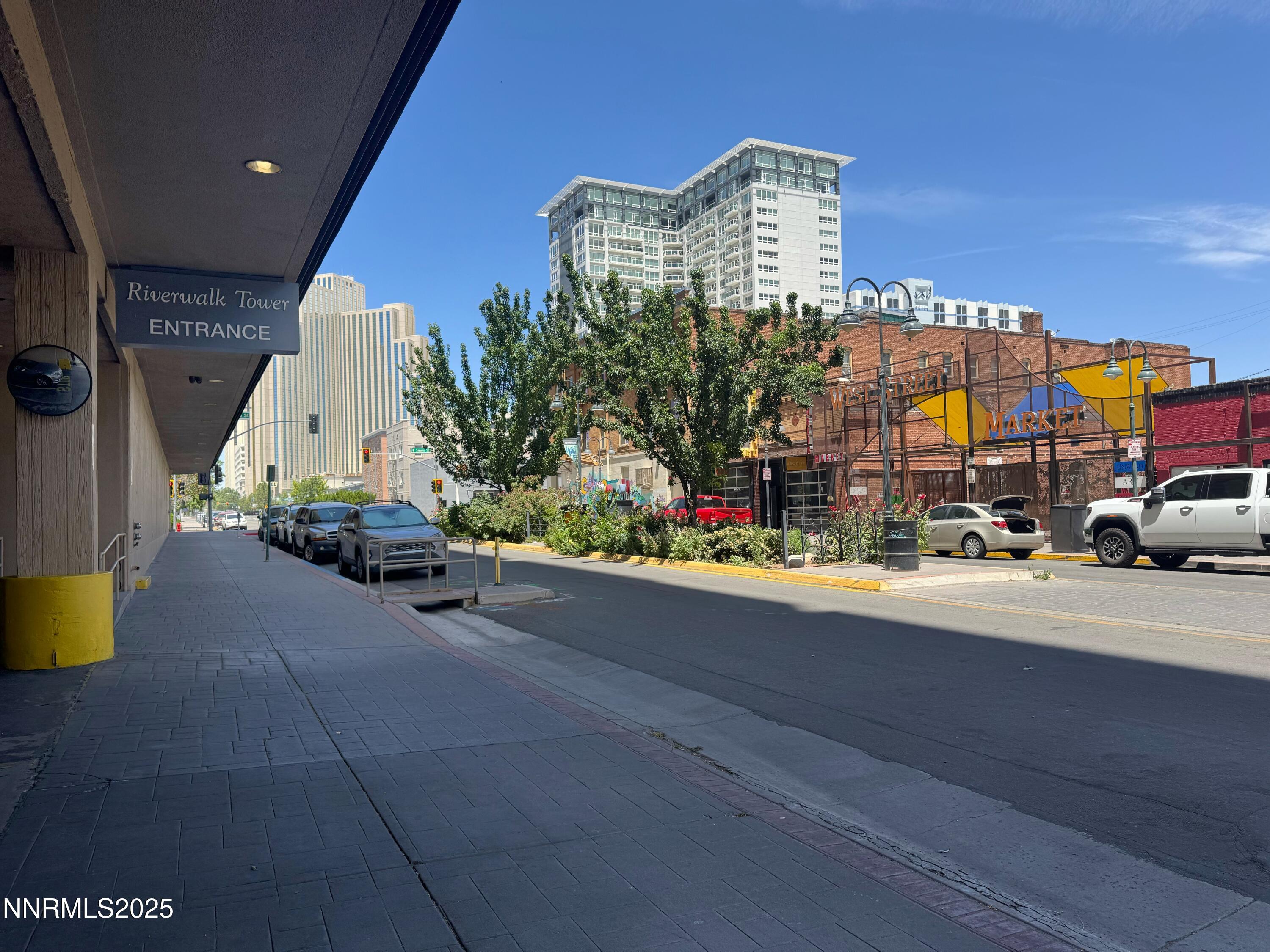 200 W 2nd Street, 1107