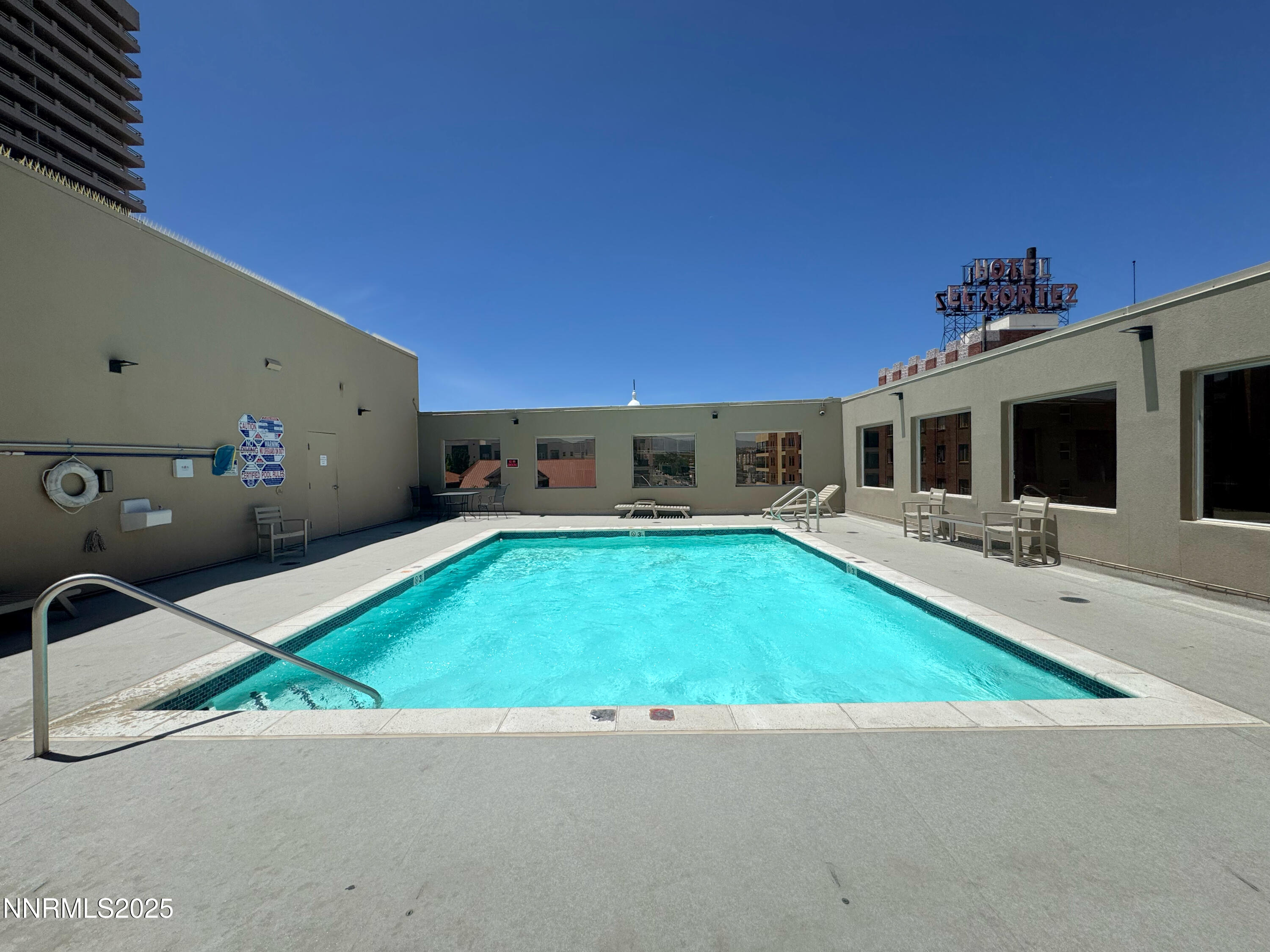200 W 2nd Street, 1107