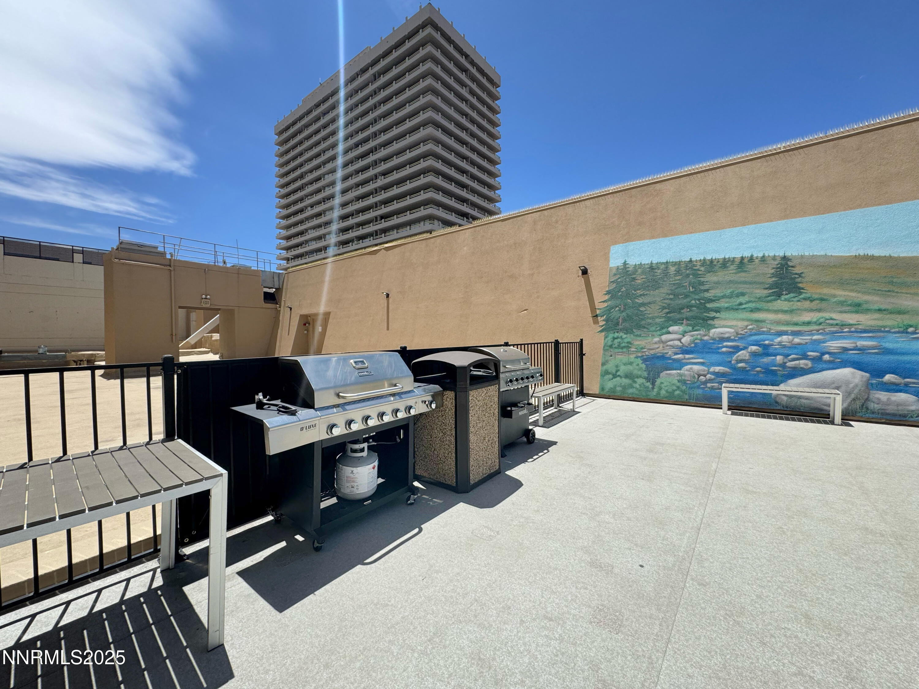 200 W 2nd Street, 1107