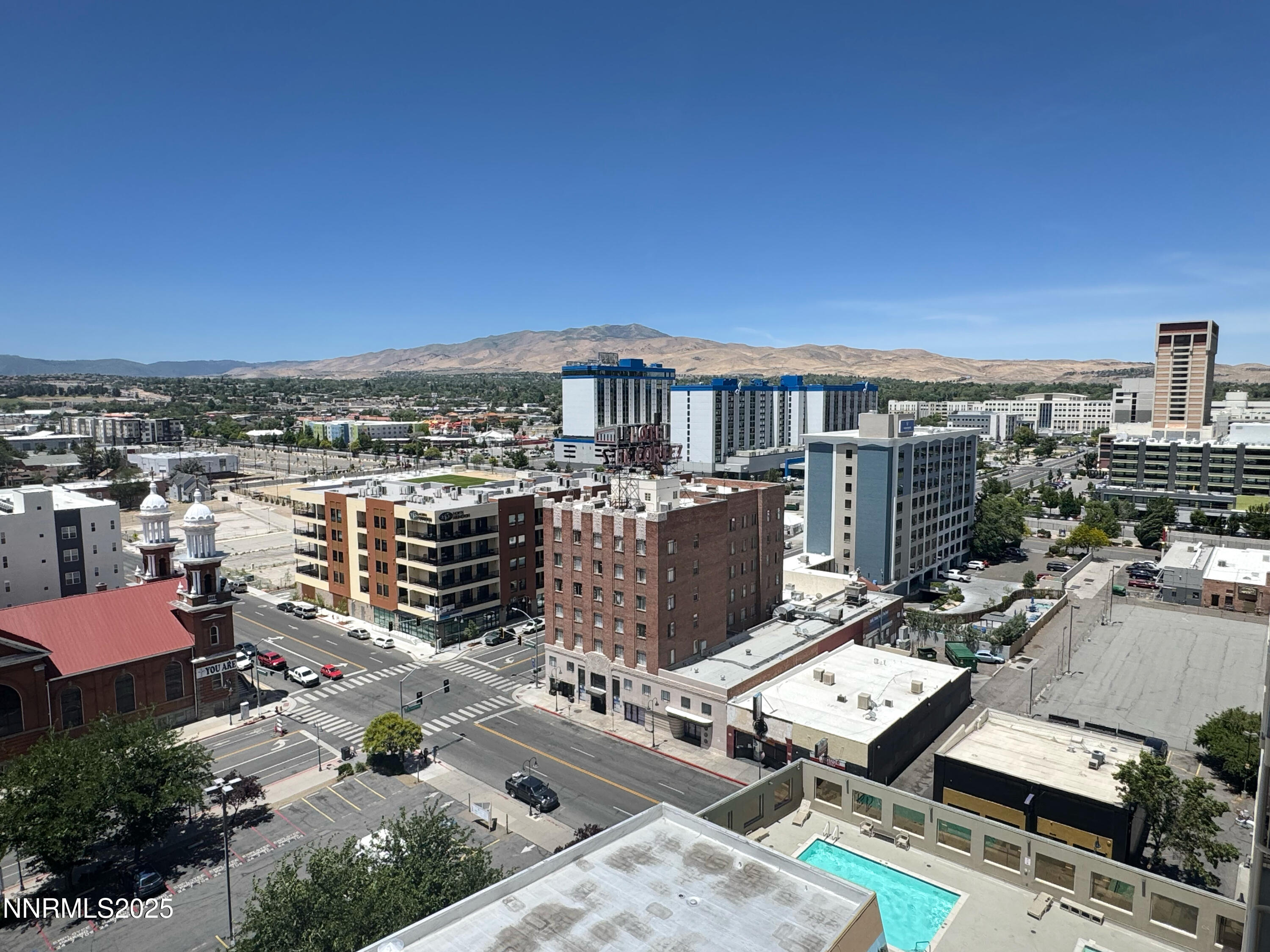 200 W 2nd Street, 1107