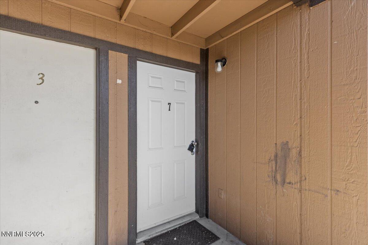 2090 Highview Court 7