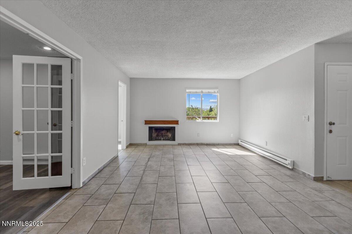 2090 Highview Court 7