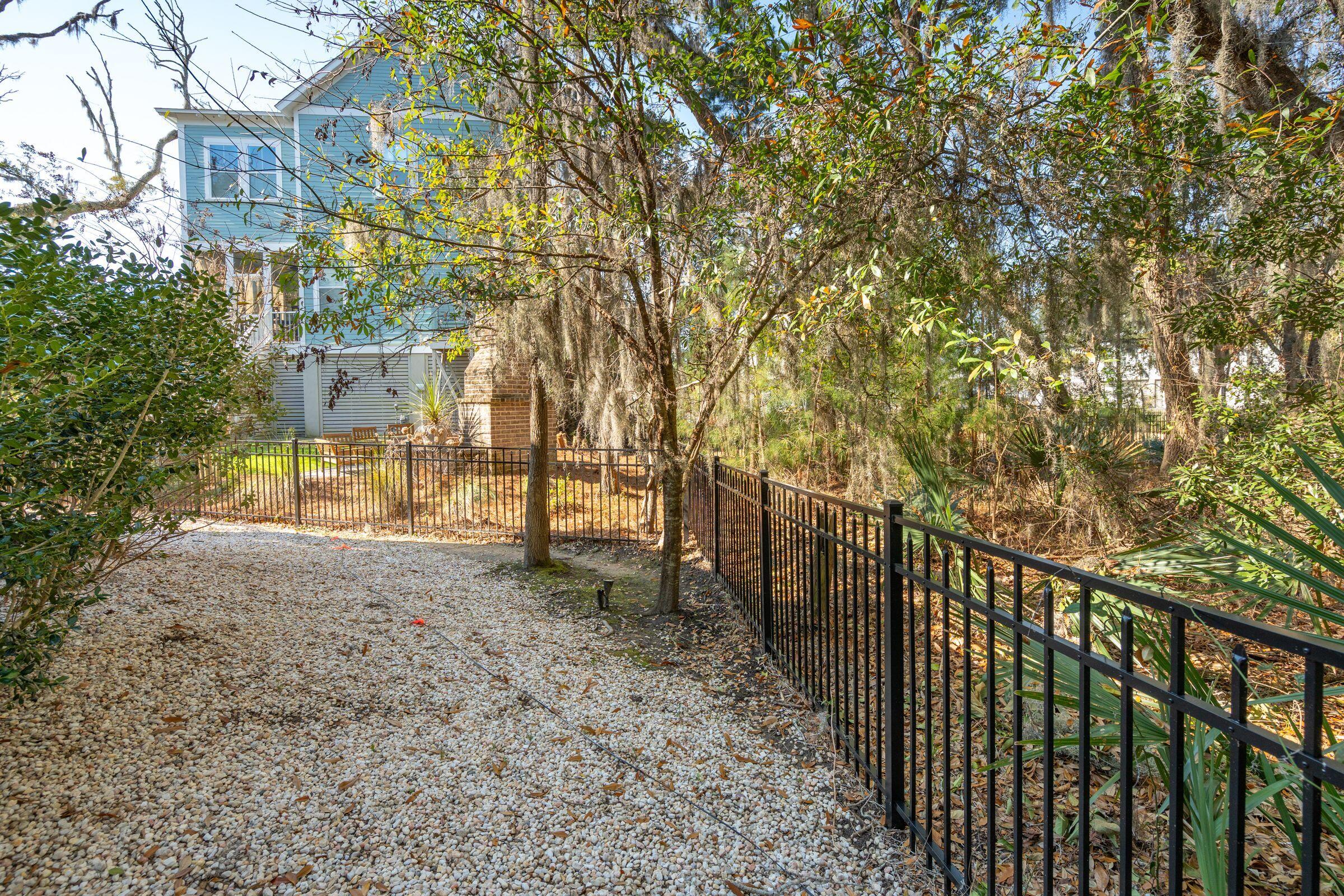 2514 Bullock Guard Drive