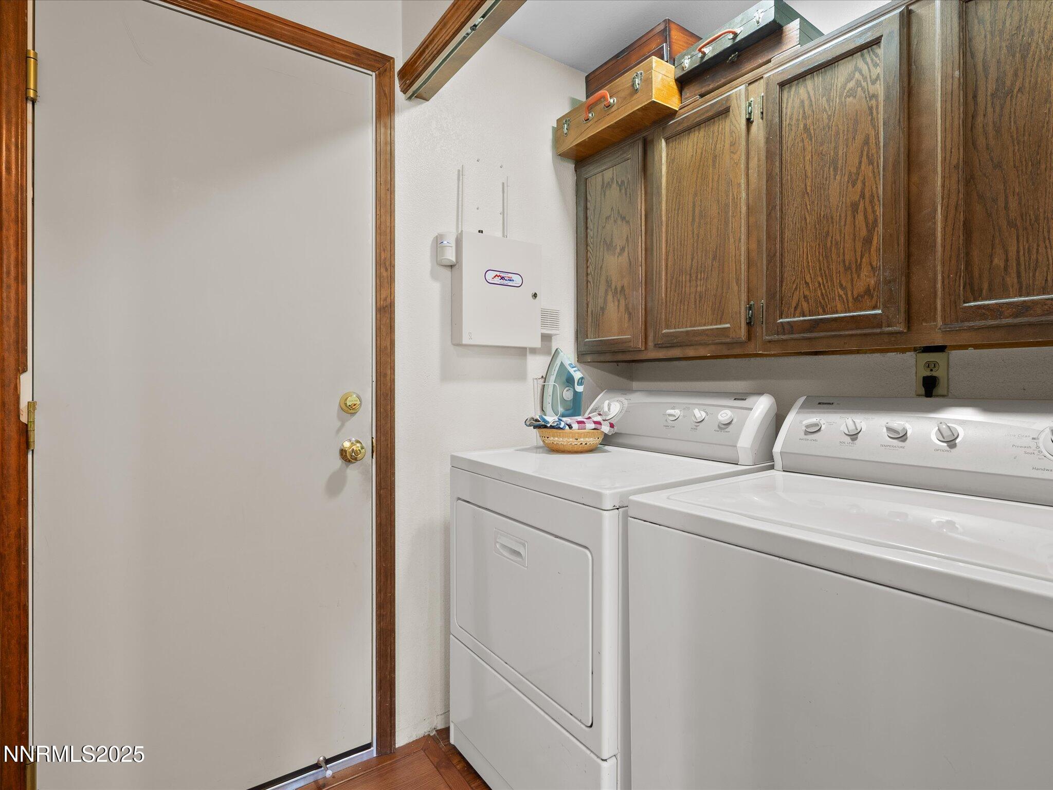 3852 Bexley Square