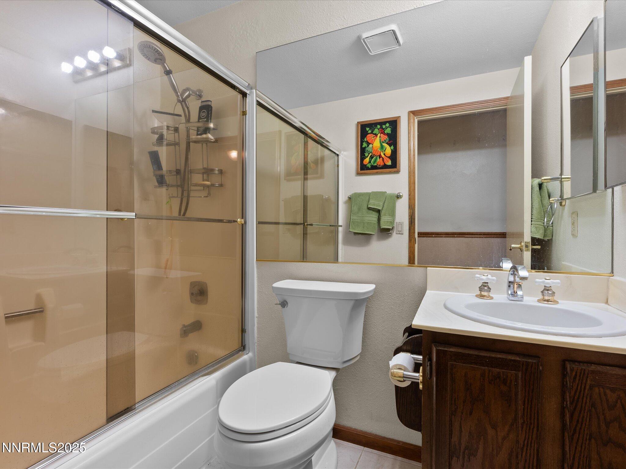 3852 Bexley Square
