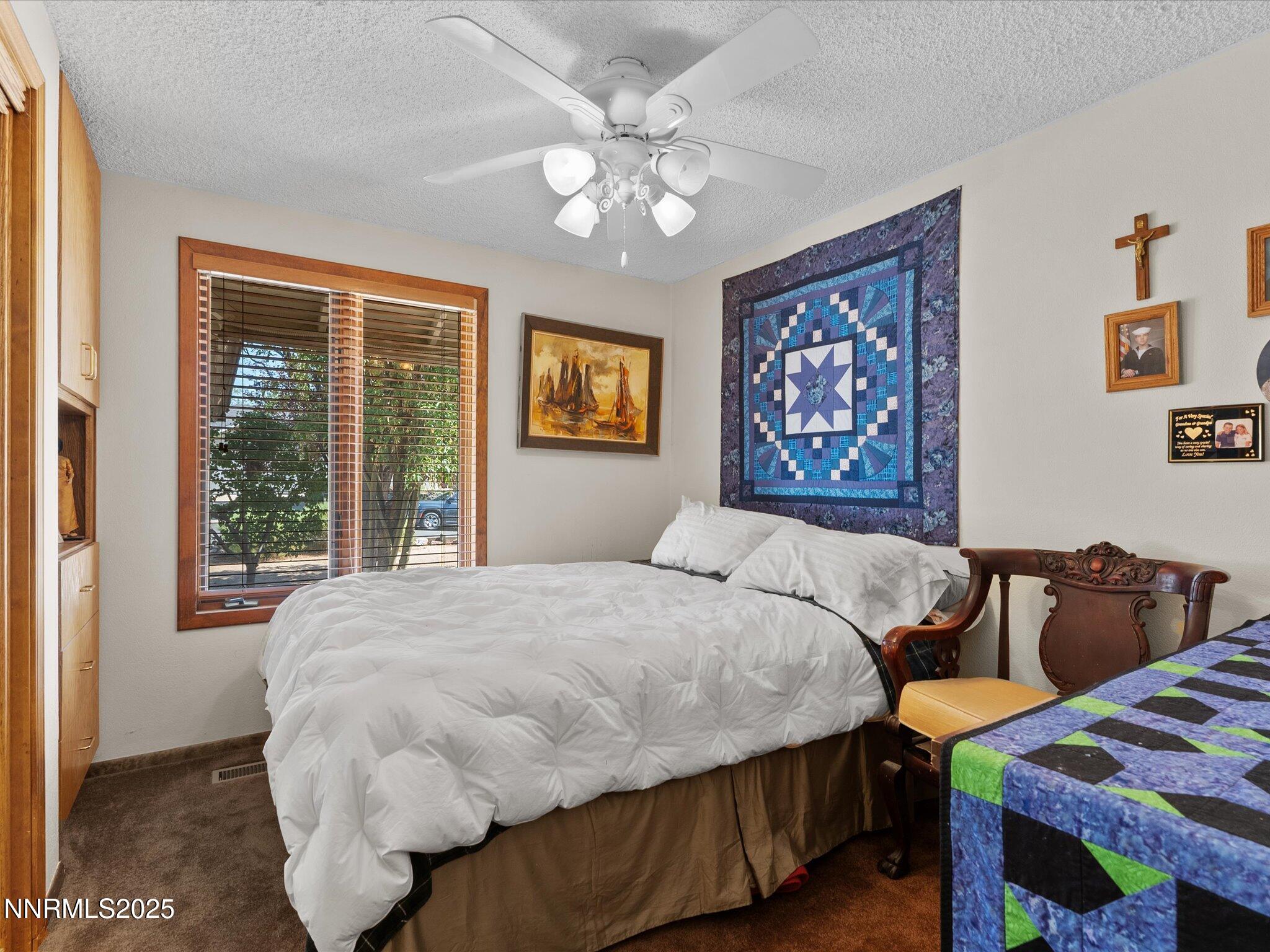 3852 Bexley Square