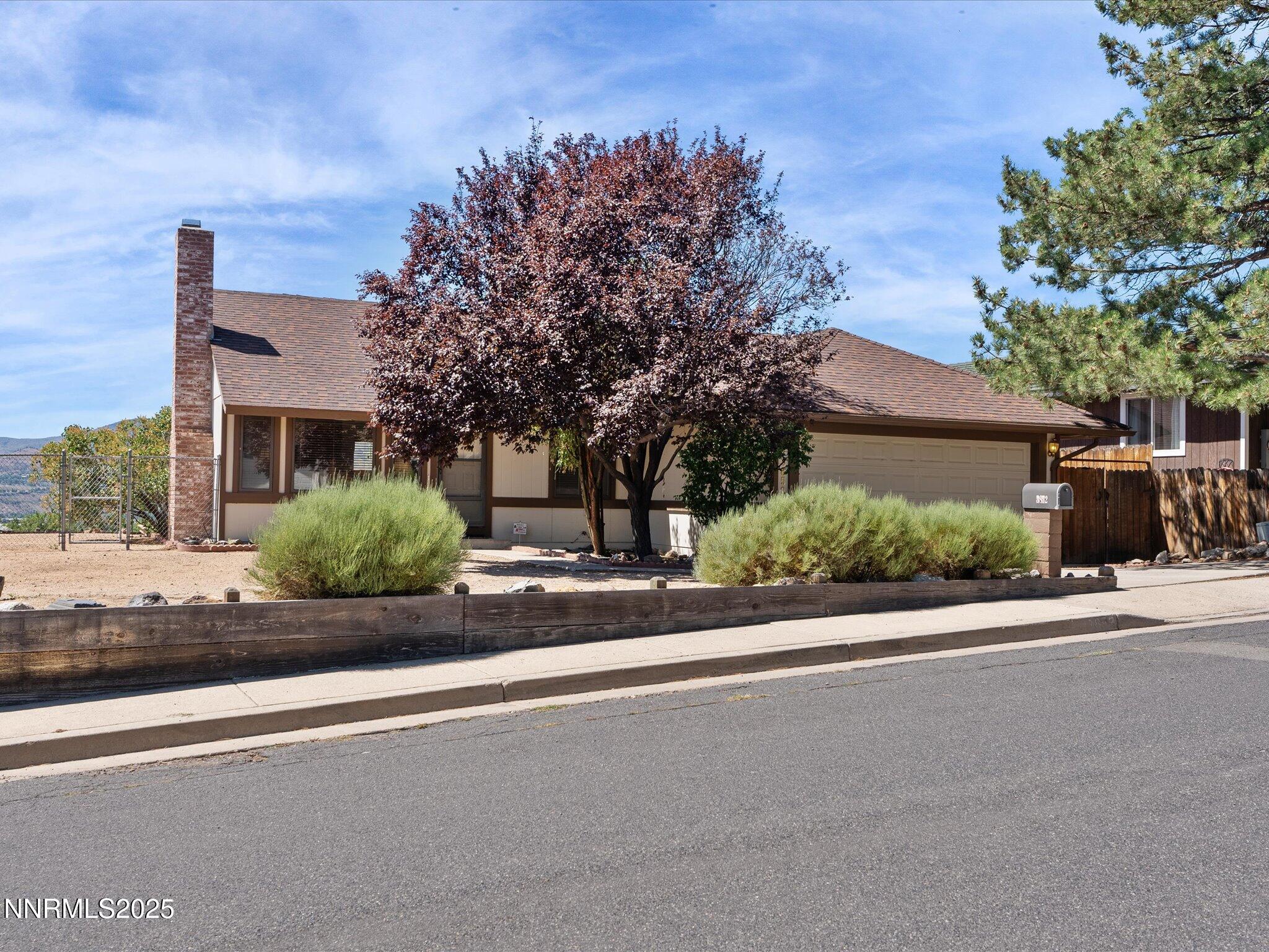 3852 Bexley Square