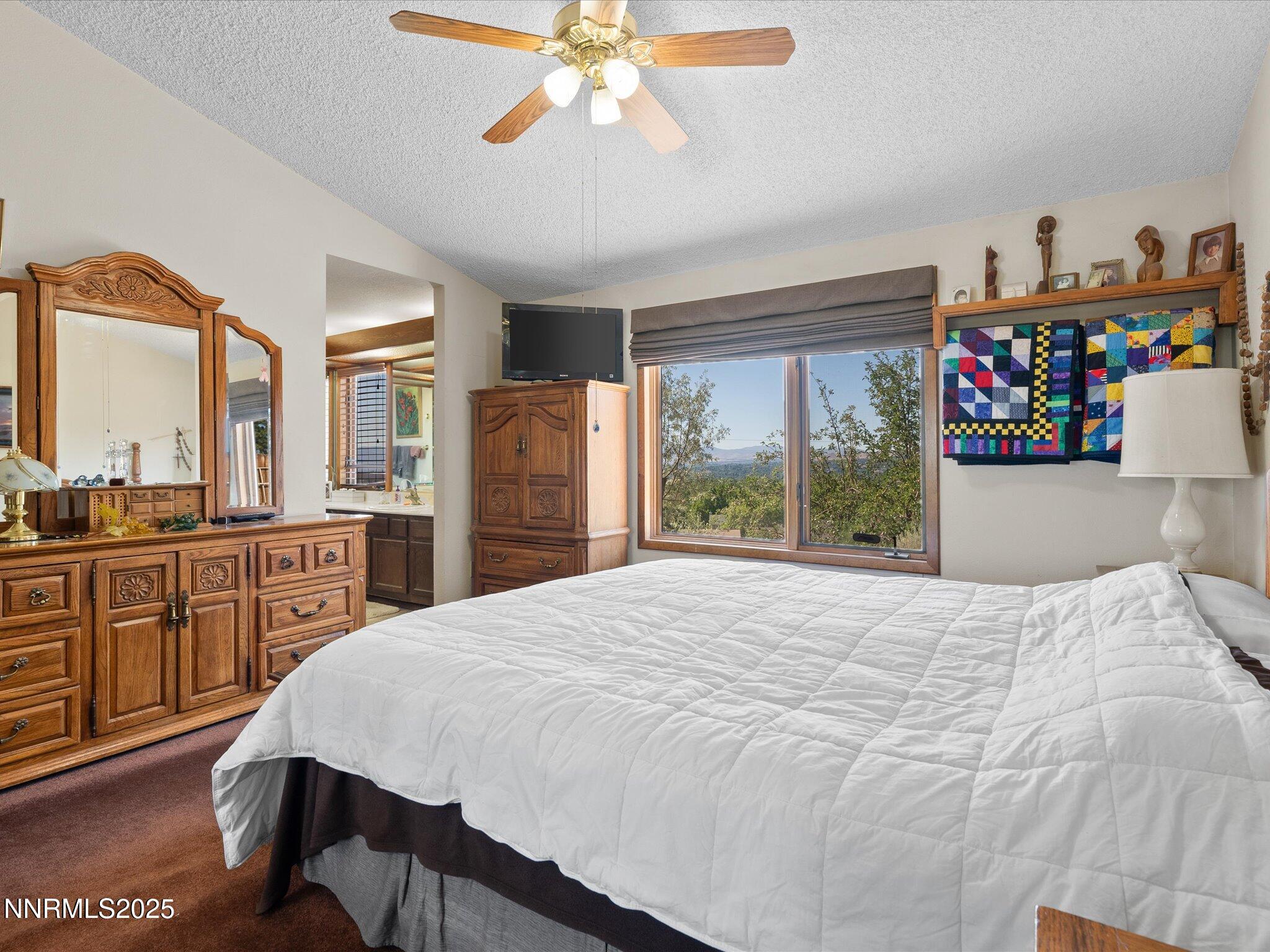 3852 Bexley Square