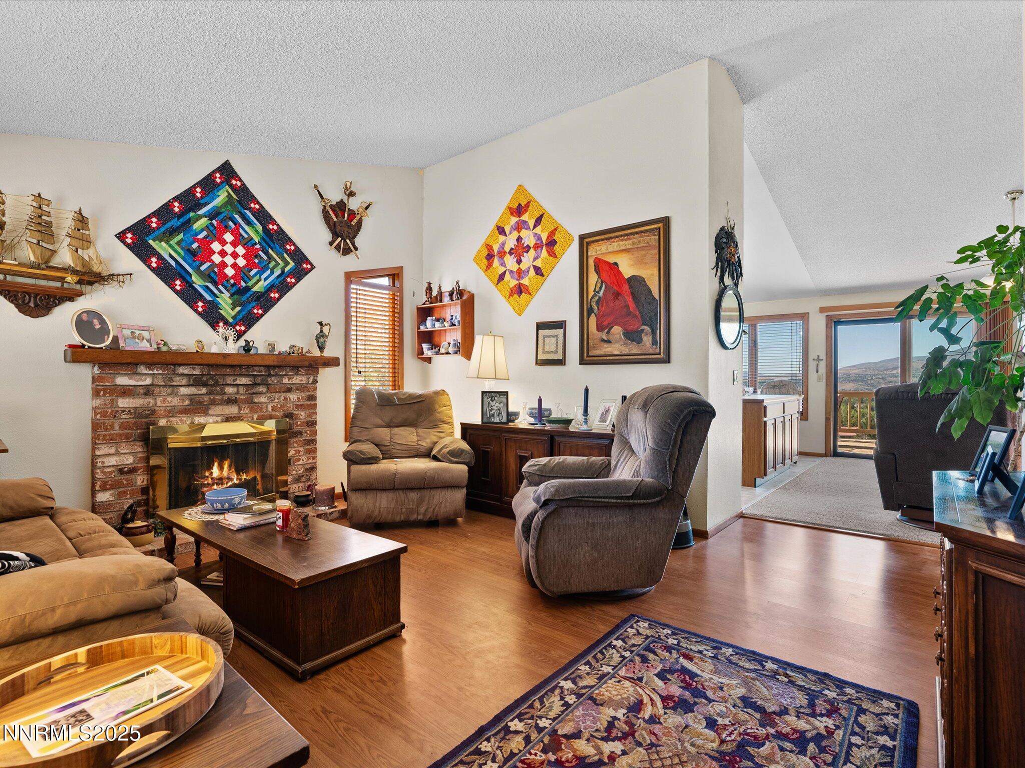 3852 Bexley Square