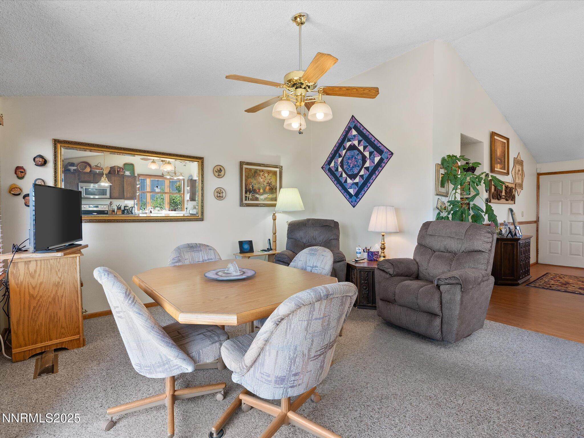 3852 Bexley Square