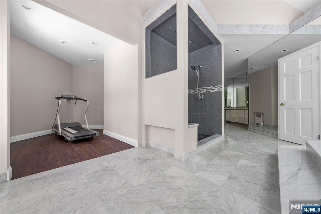 91 Carnot Avenue
