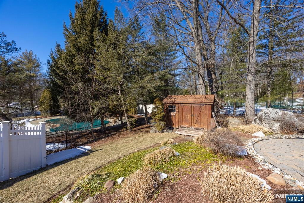 3 Woodcrest Lane