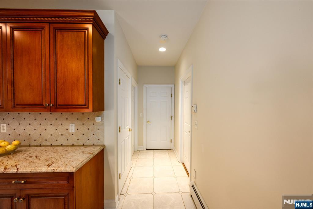 3 Woodcrest Lane