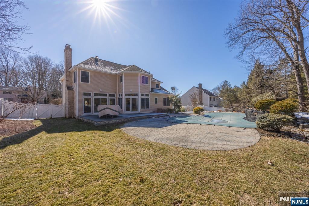 3 Woodcrest Lane