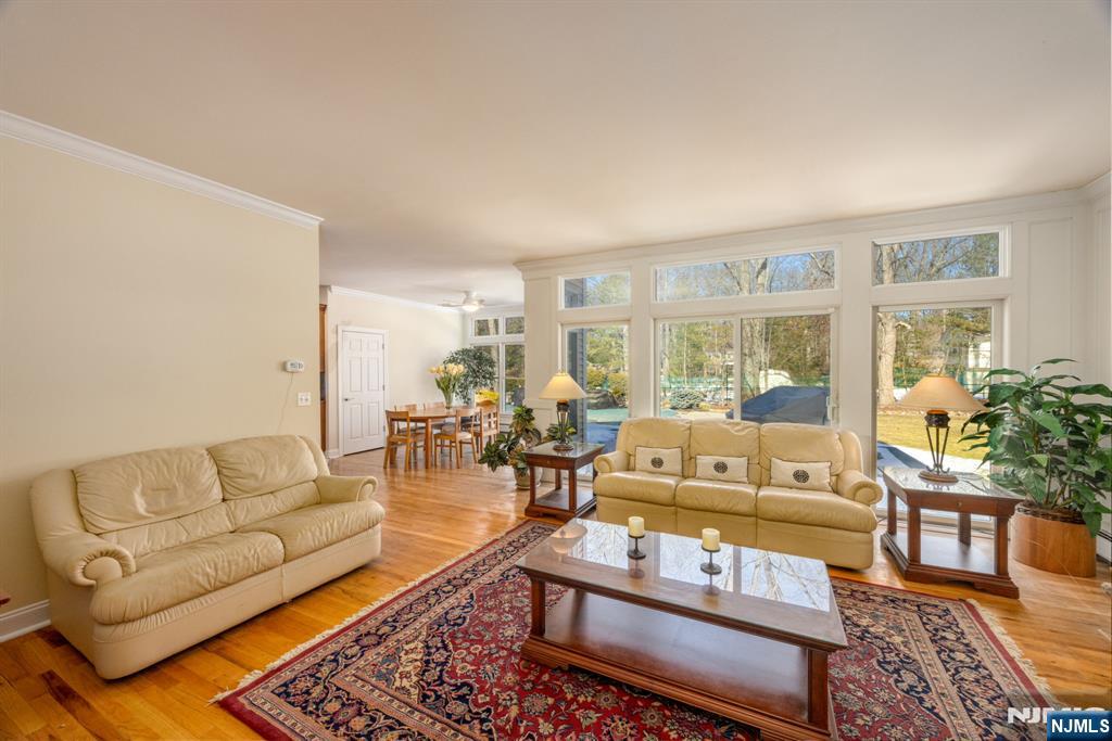 3 Woodcrest Lane