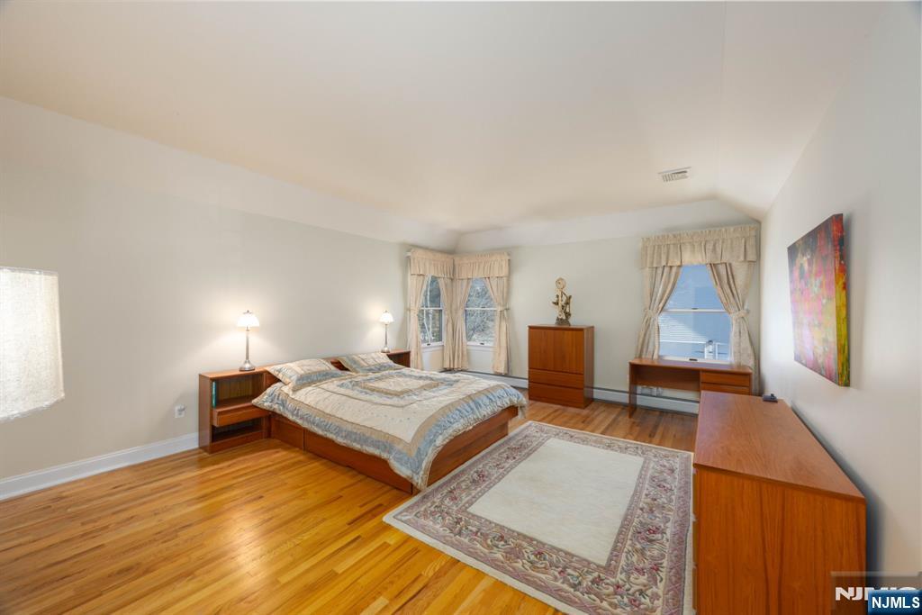 3 Woodcrest Lane