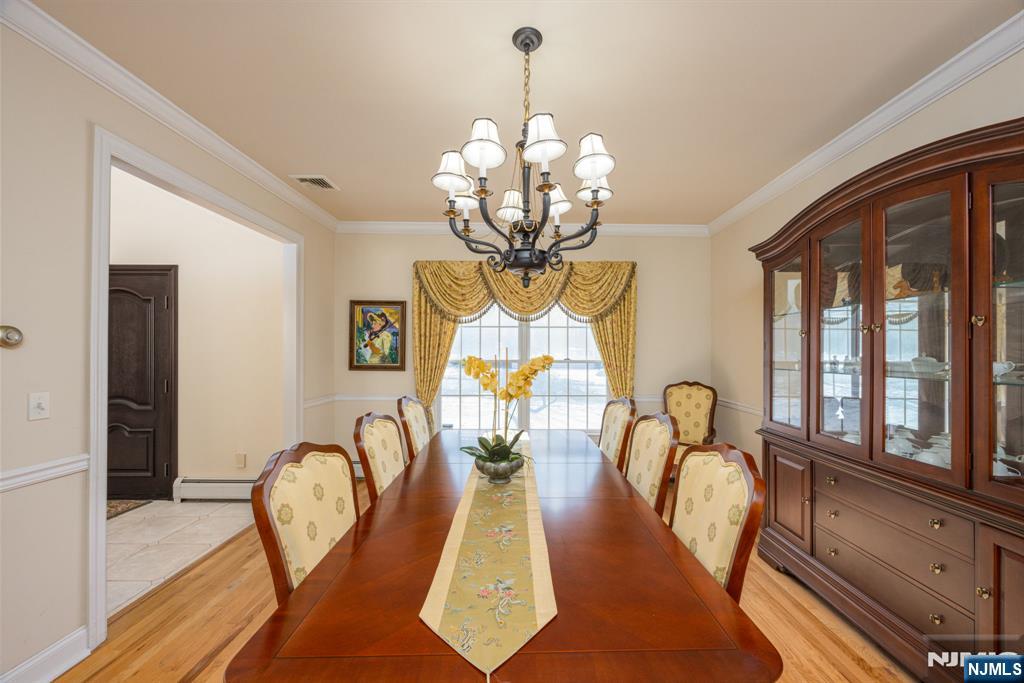 3 Woodcrest Lane