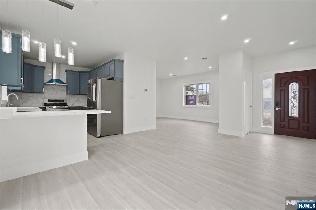 417 B Frances Lane