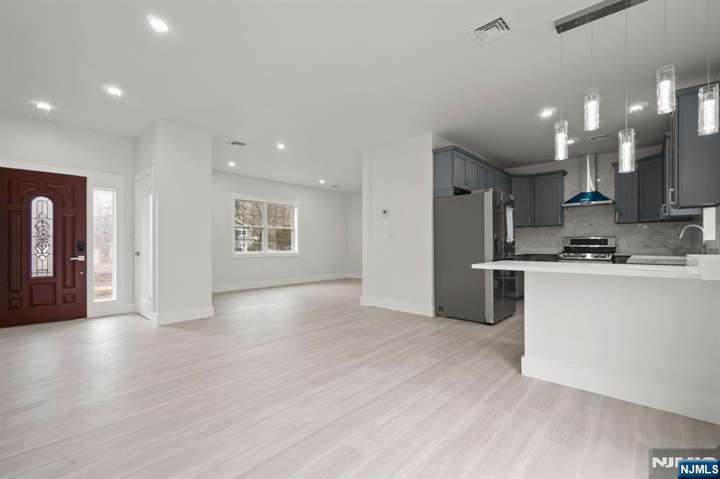 417 B Frances Lane