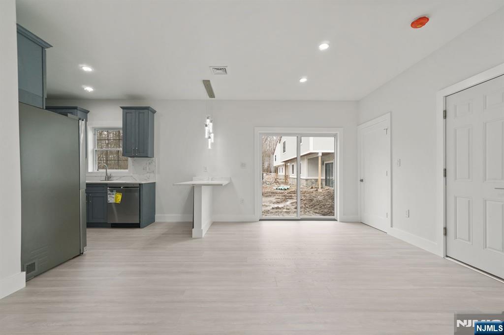 417 B Frances Lane