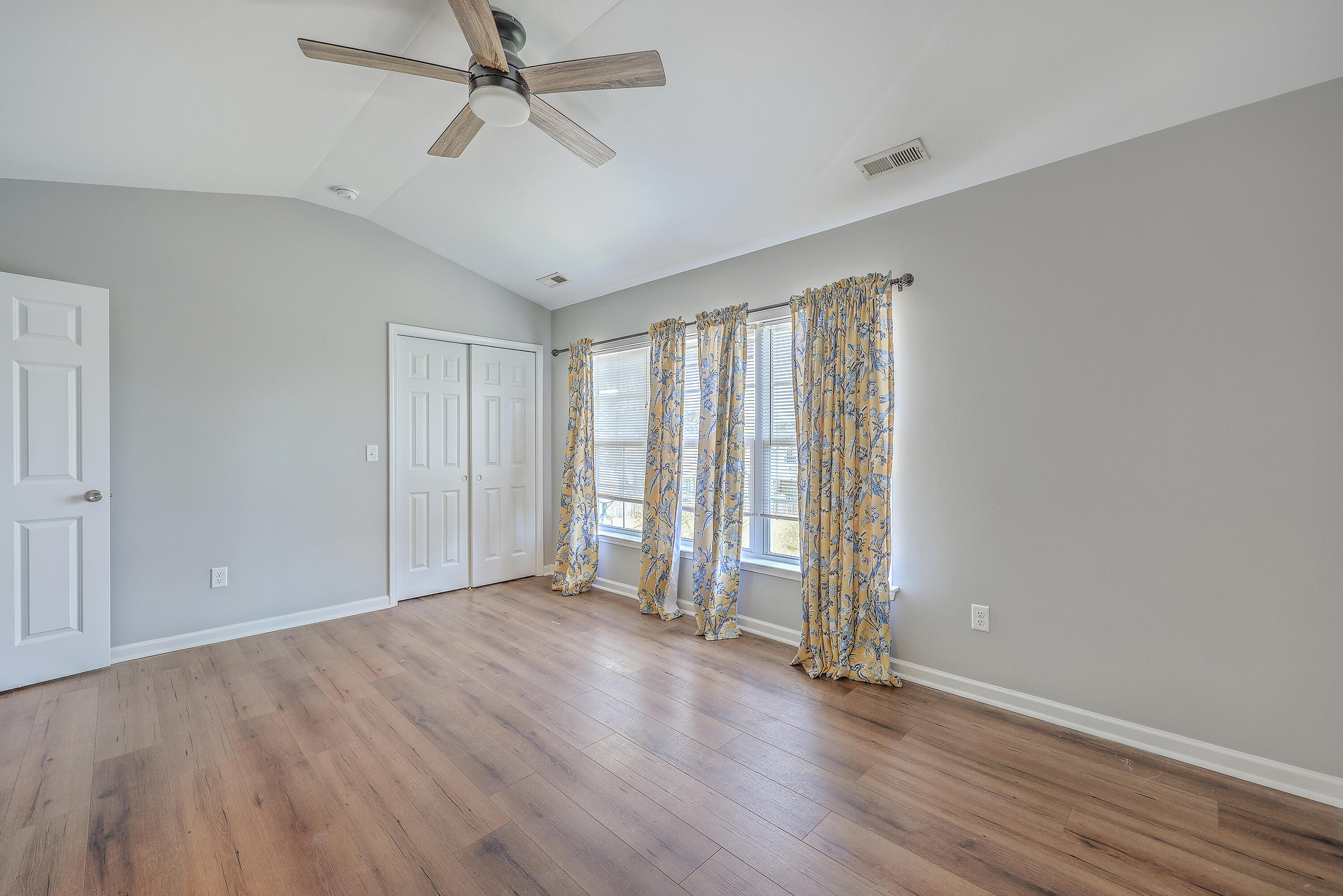 118 Lamplighter Lane