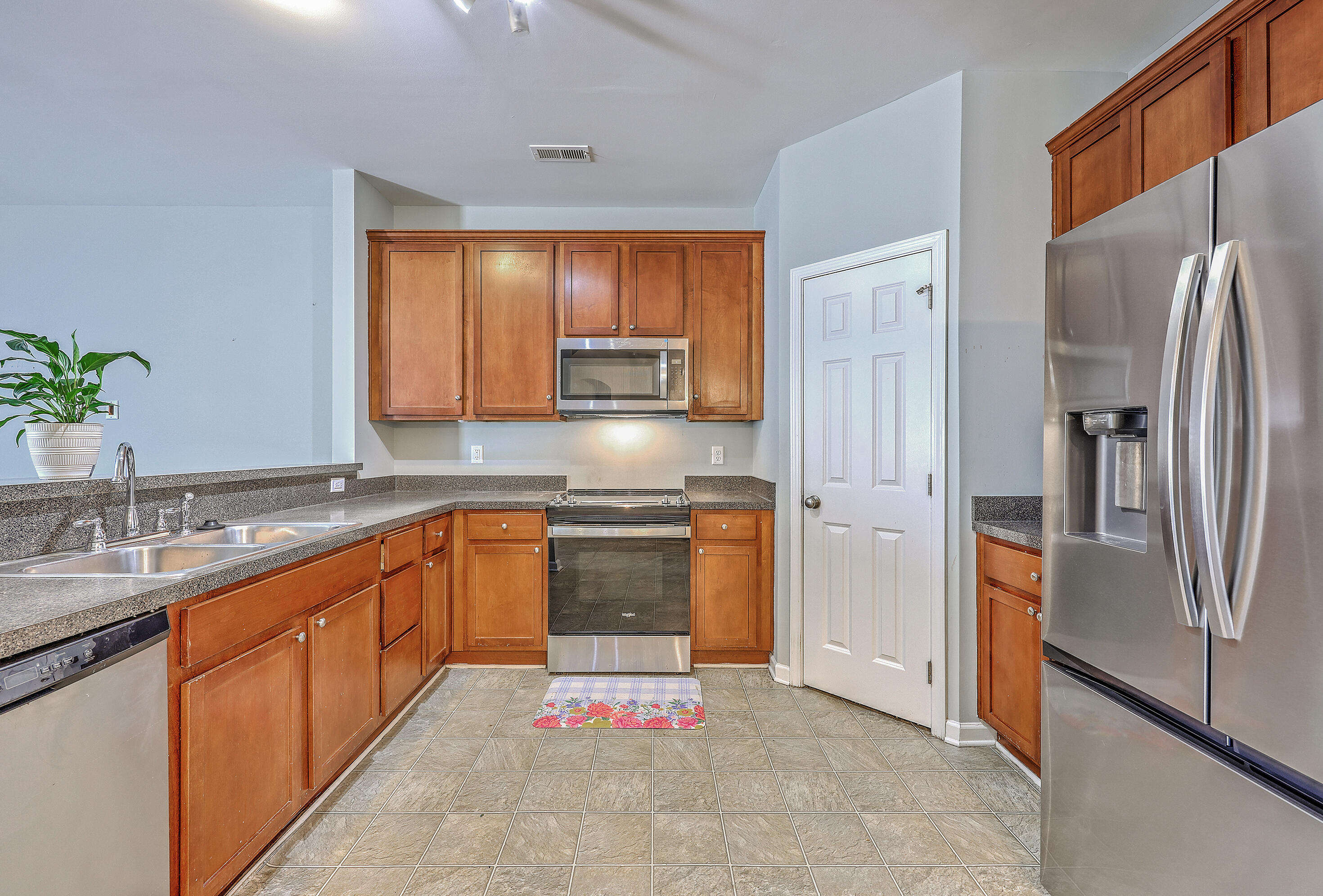 118 Lamplighter Lane