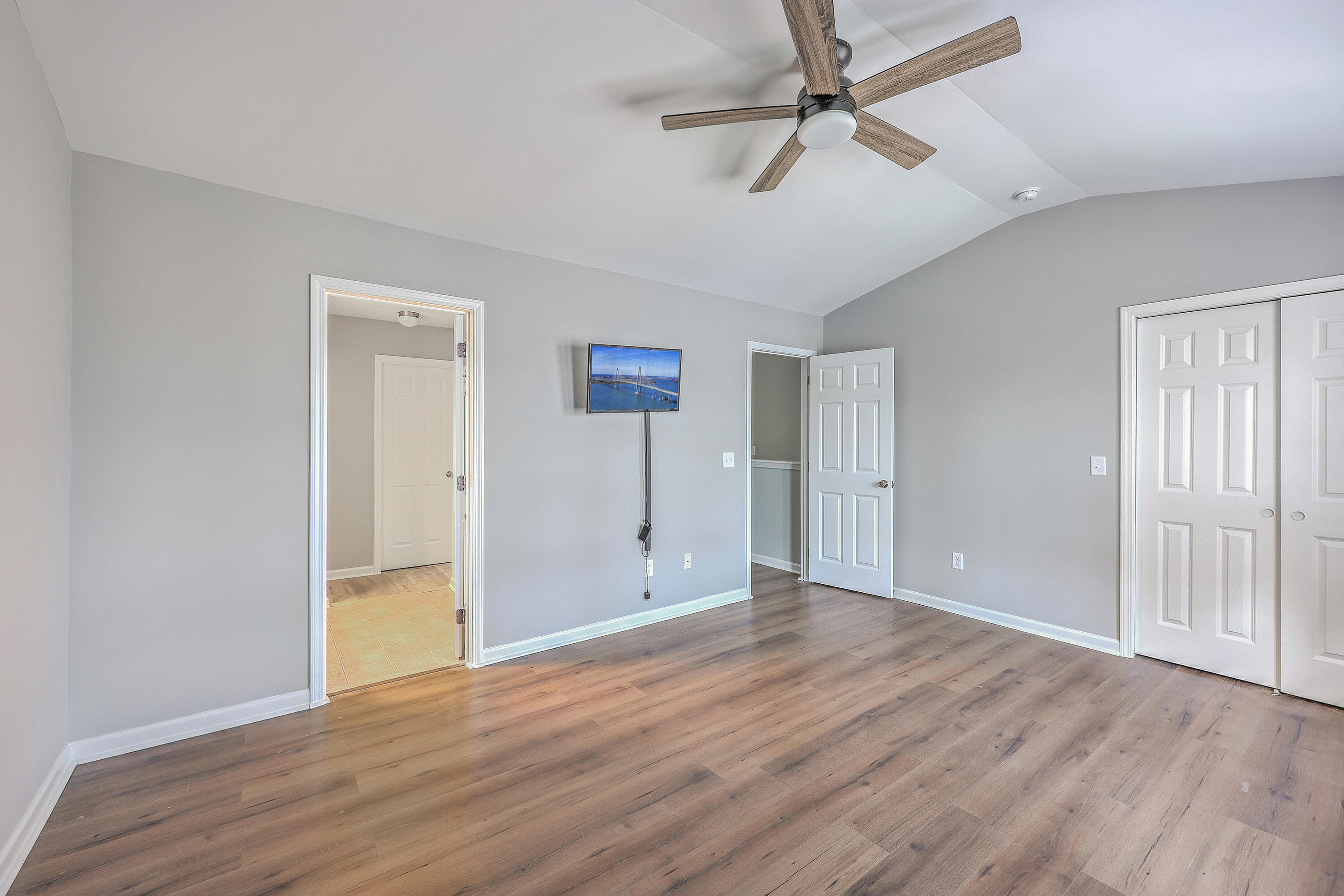 118 Lamplighter Lane